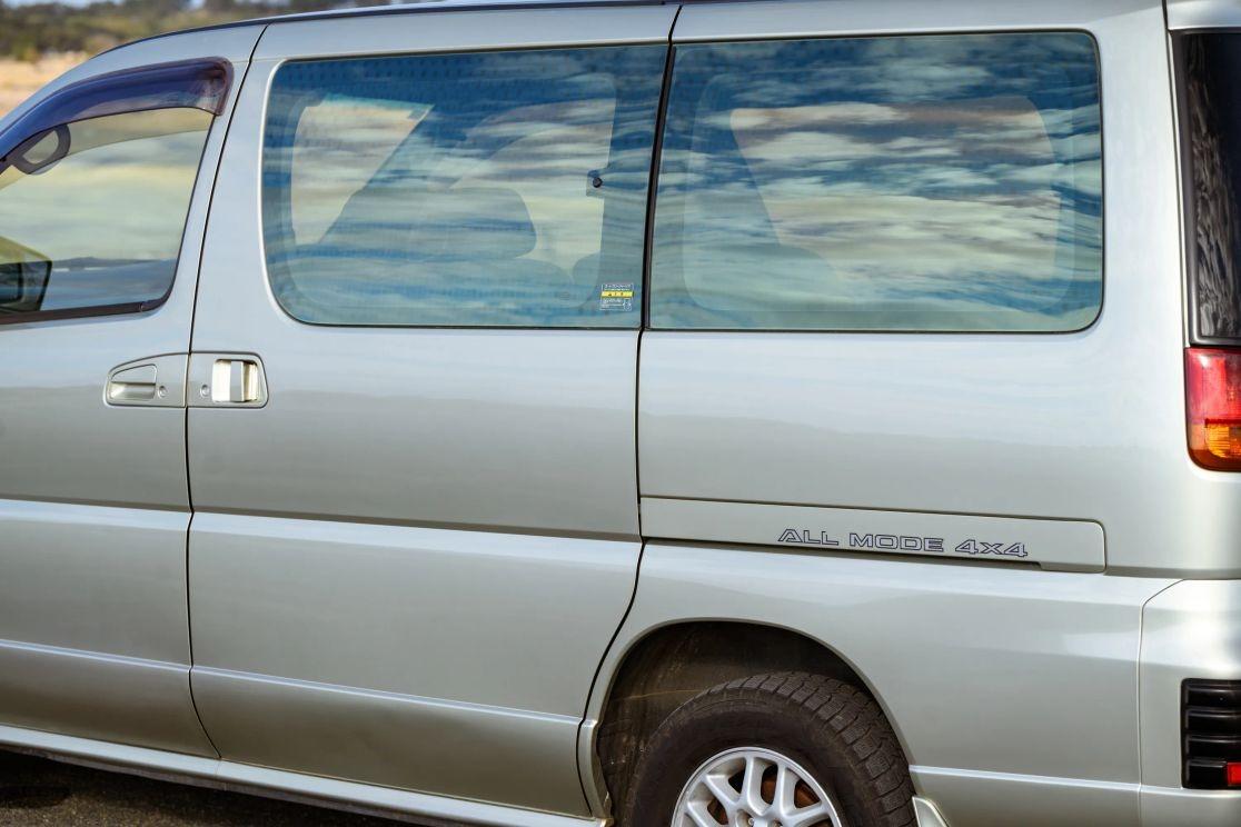 1997 Nissan Elgrand V