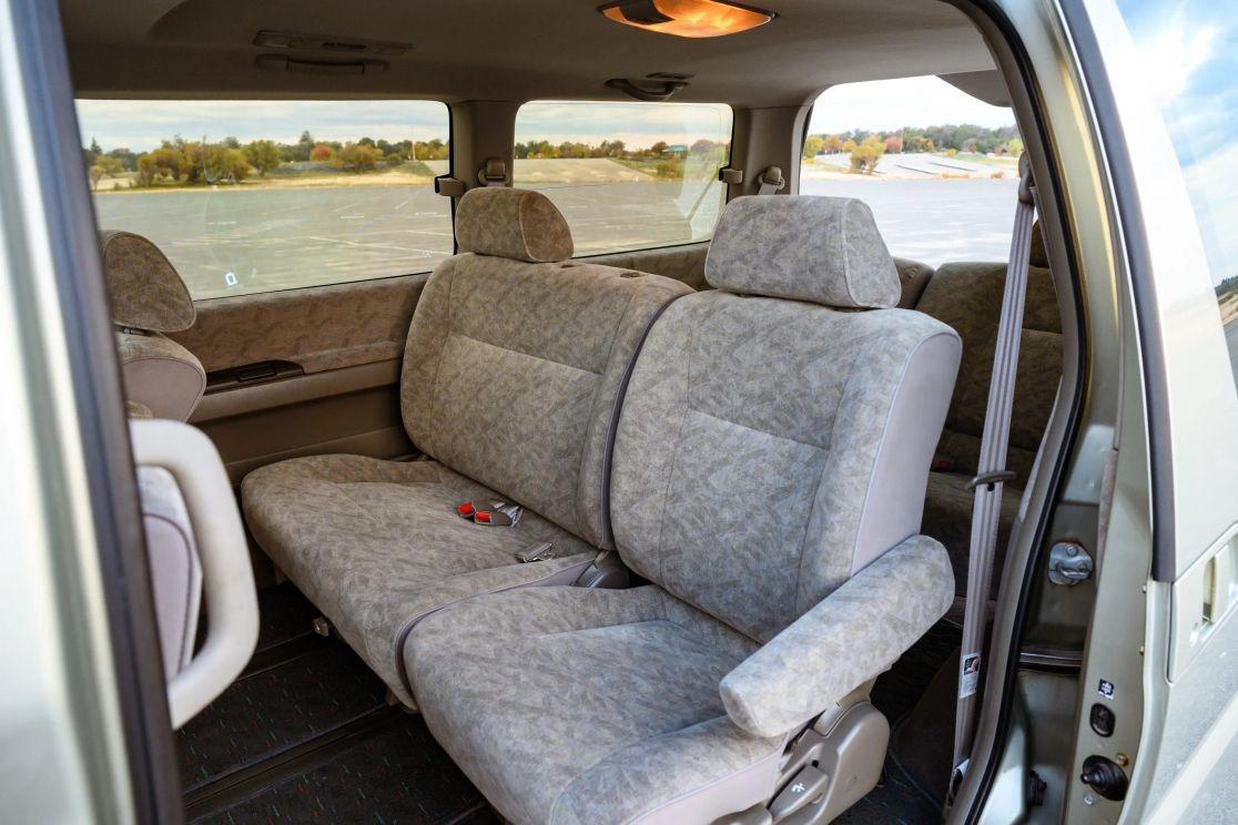 1997 Nissan Elgrand V