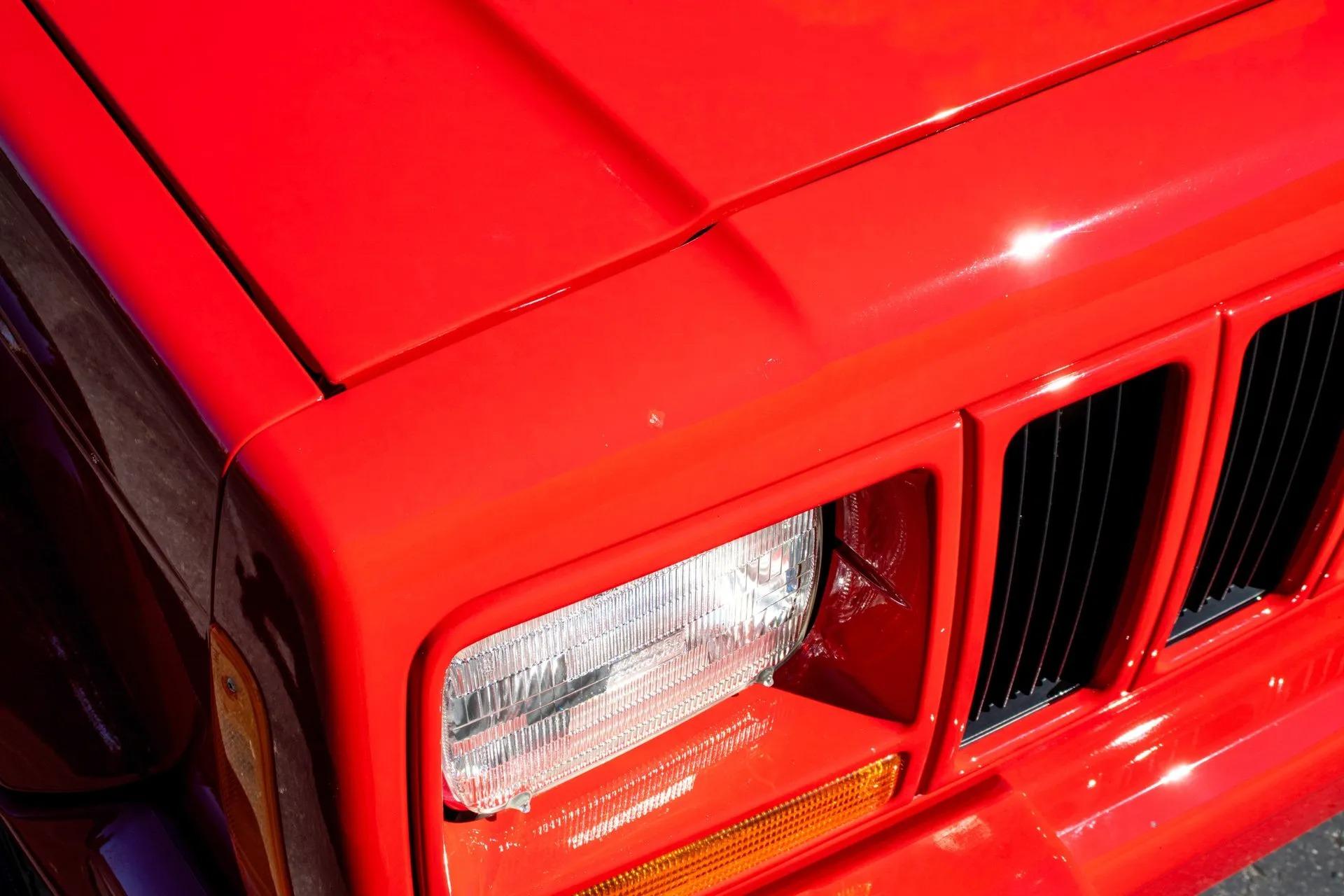 13k Mile 2001 Jeep Cherokee Limited