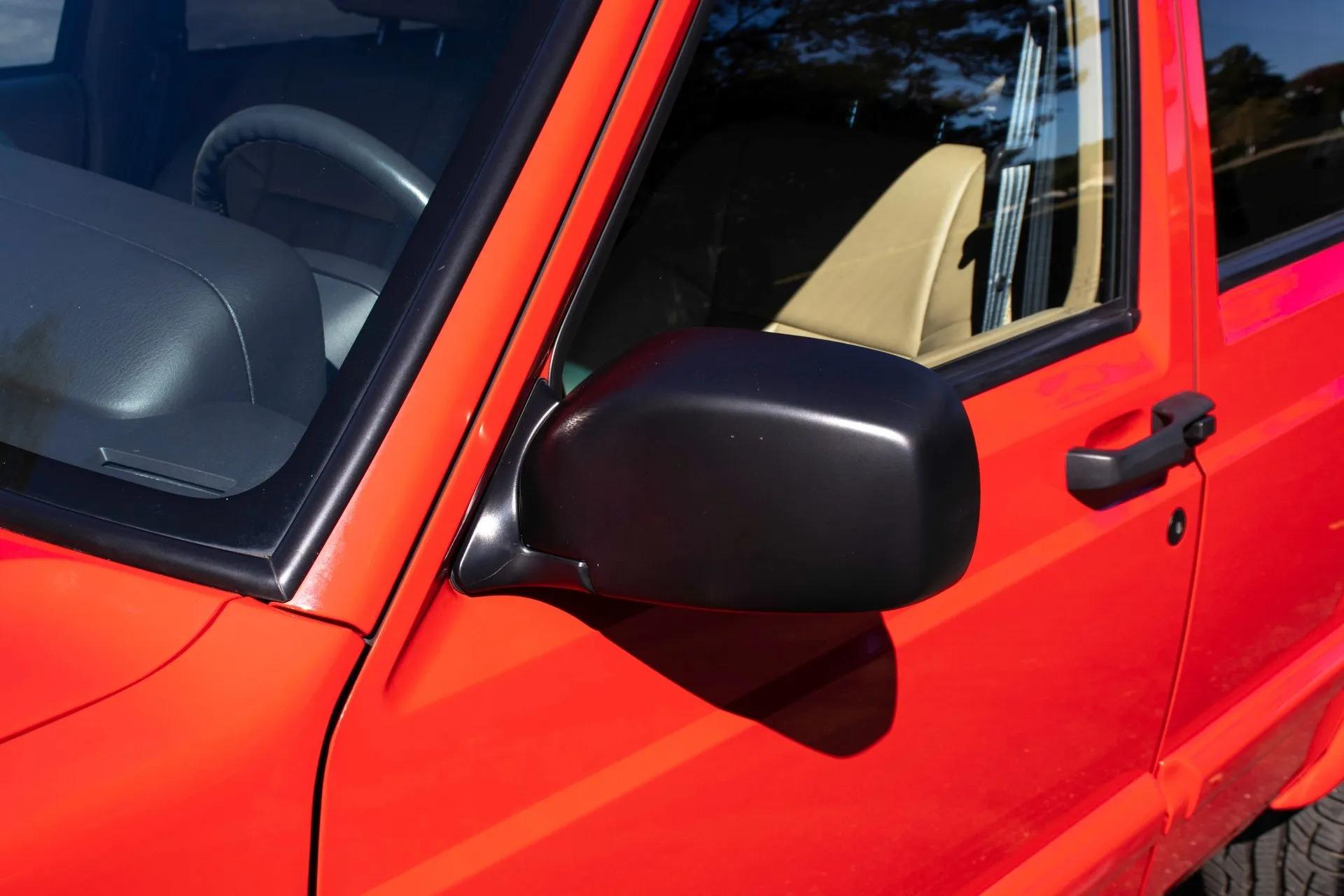 13k Mile 2001 Jeep Cherokee Limited