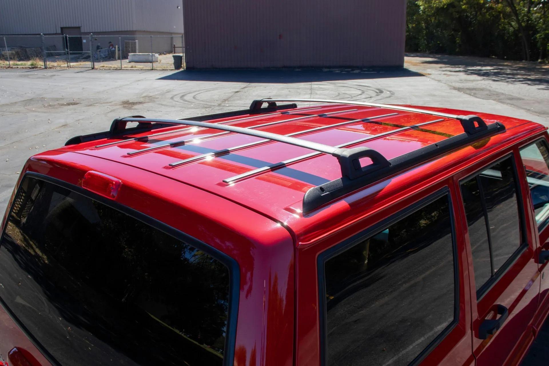 13k Mile 2001 Jeep Cherokee Limited