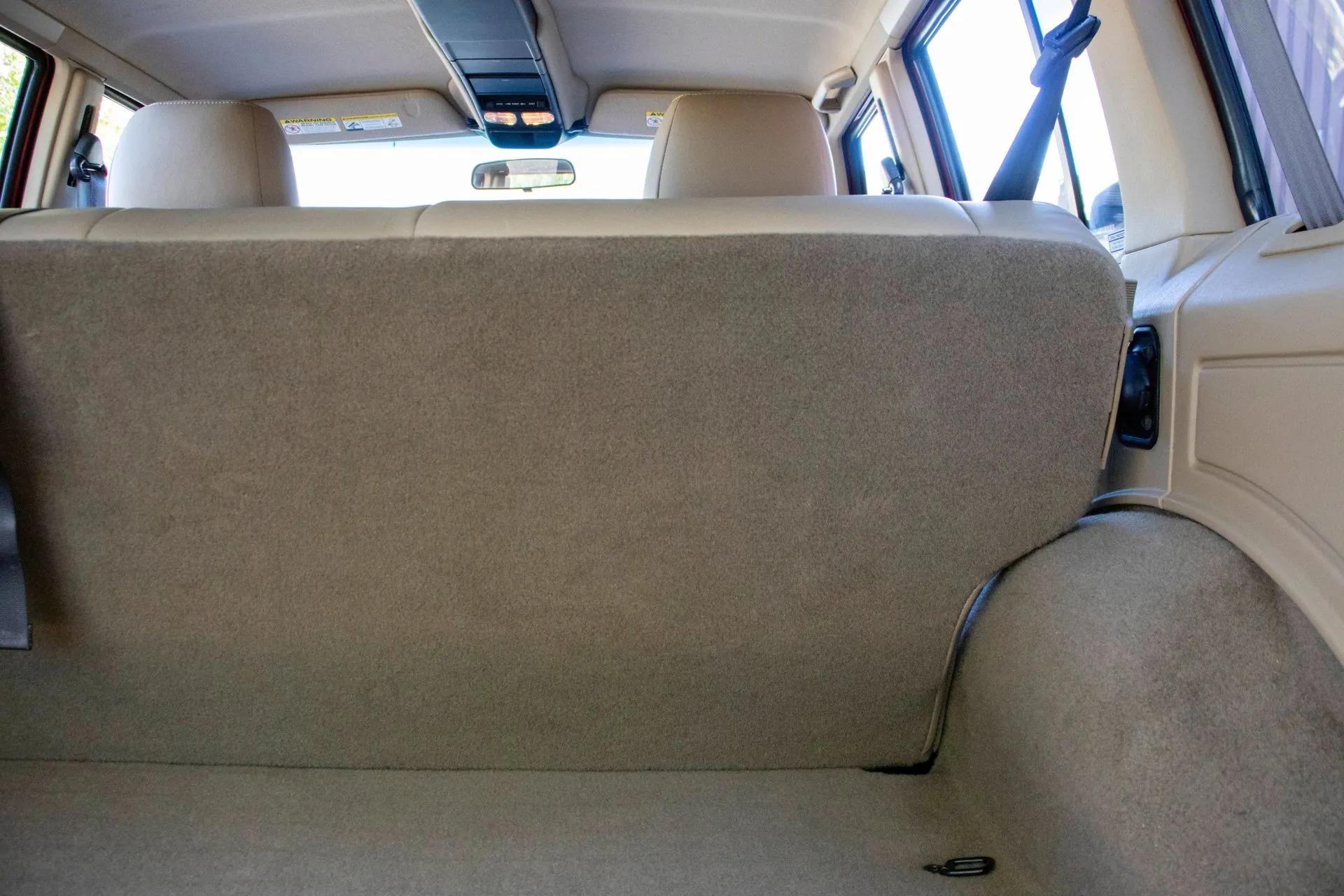 13k Mile 2001 Jeep Cherokee Limited