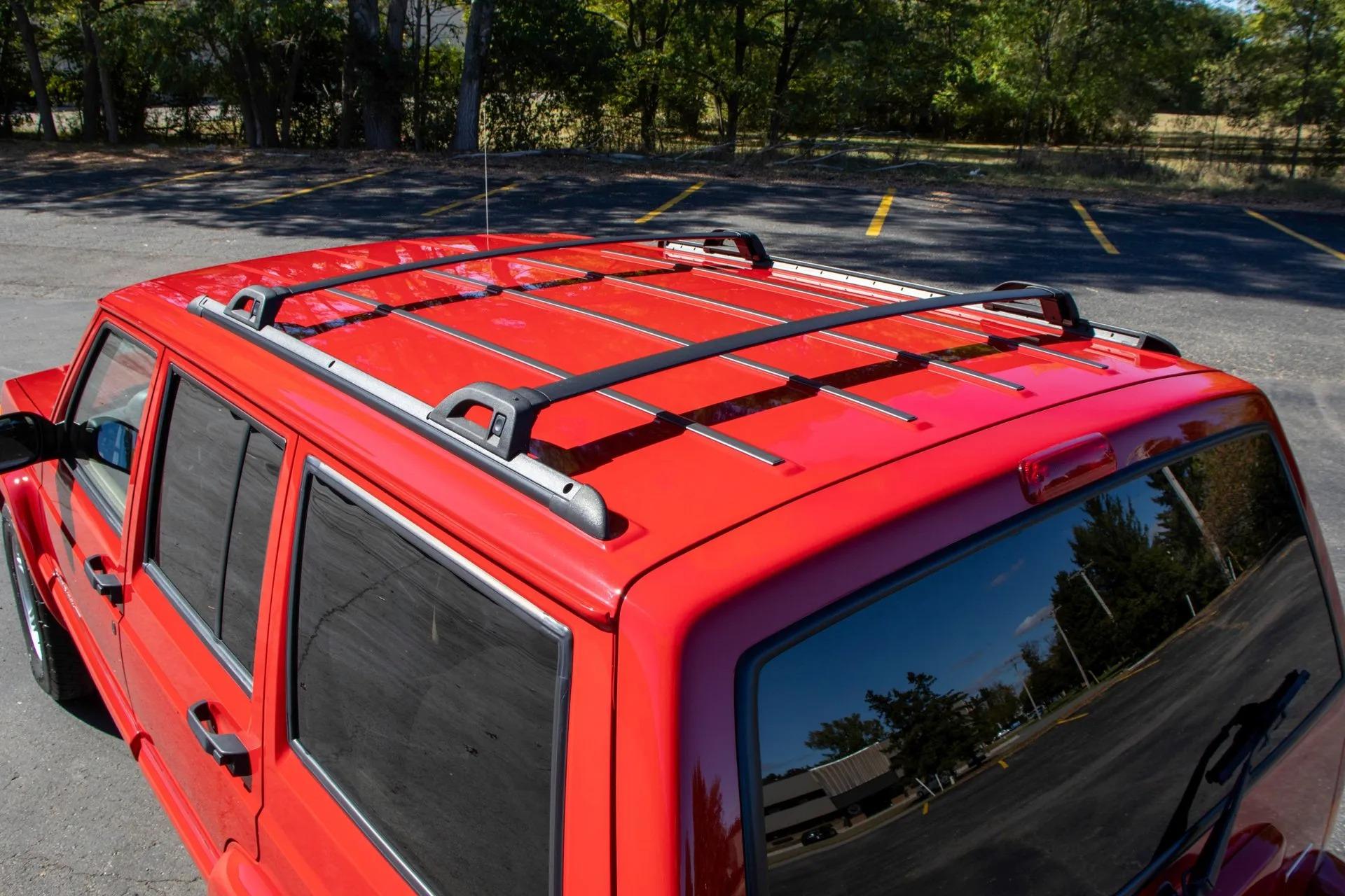 13k Mile 2001 Jeep Cherokee Limited