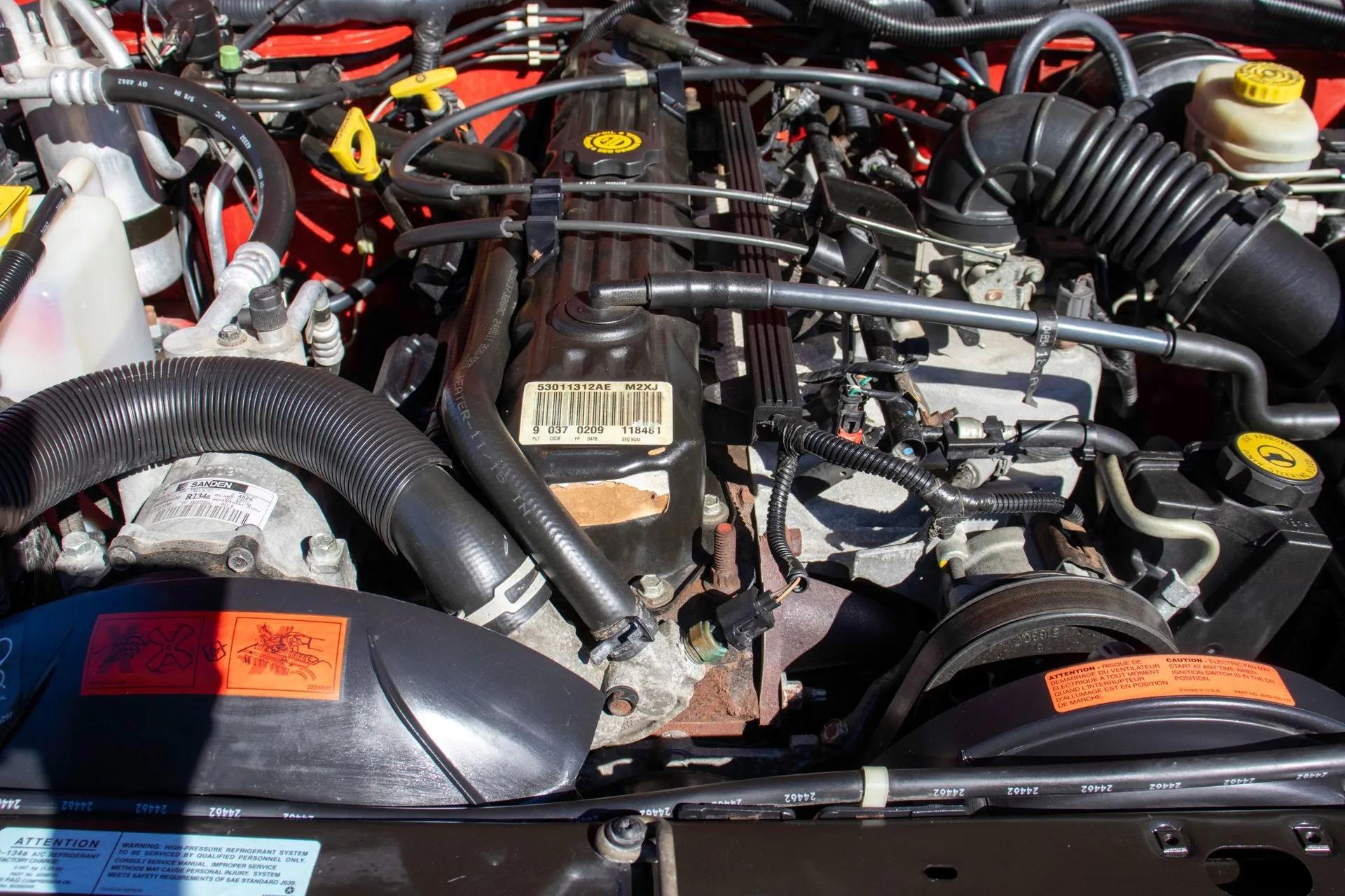 13k Mile 2001 Jeep Cherokee Limited
