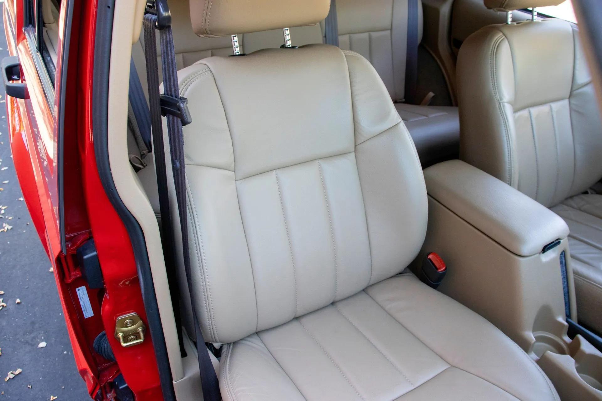 13k Mile 2001 Jeep Cherokee Limited