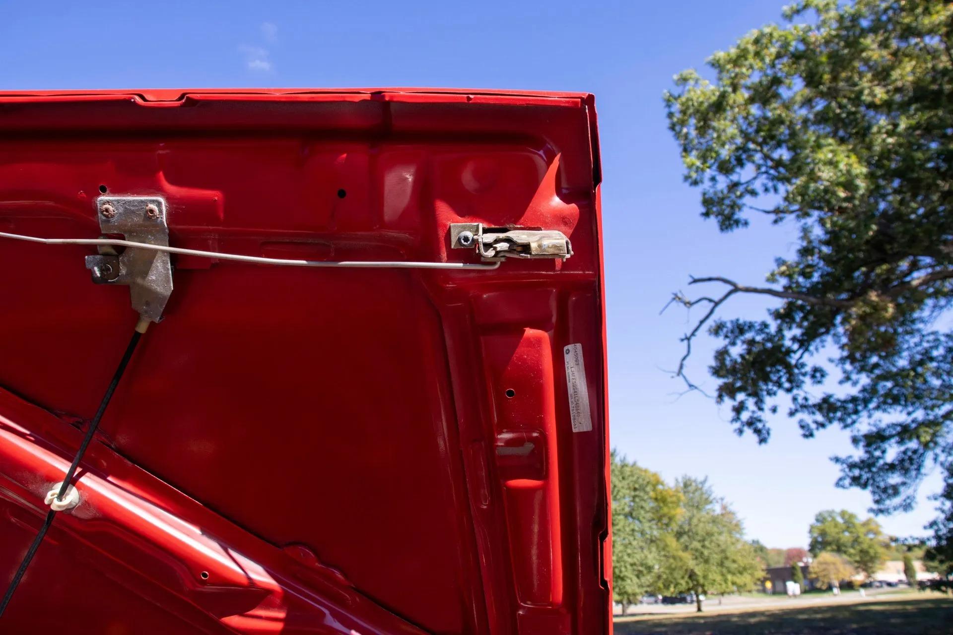 13k Mile 2001 Jeep Cherokee Limited
