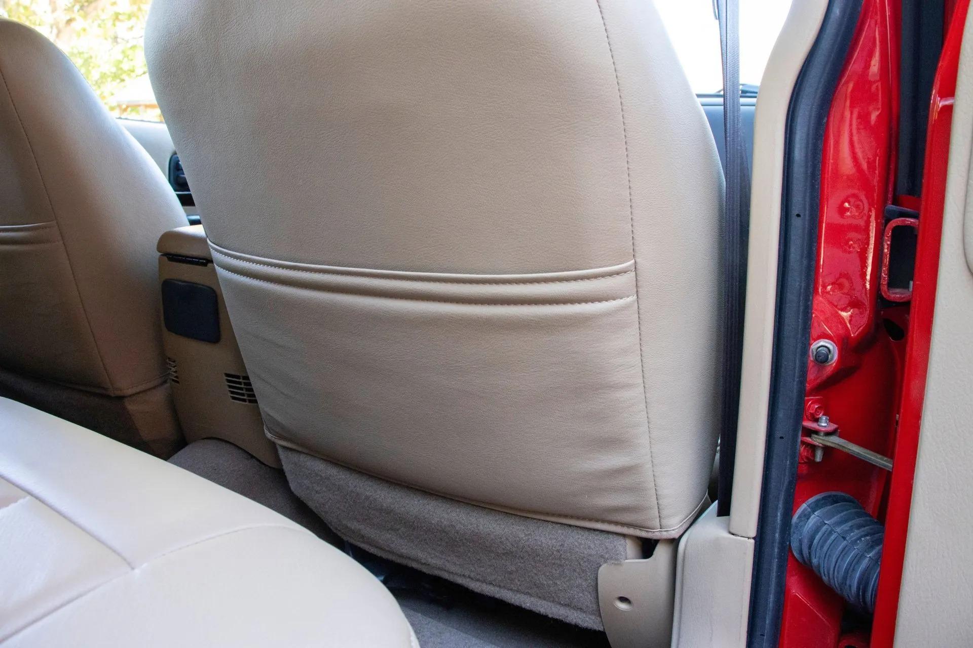 13k Mile 2001 Jeep Cherokee Limited