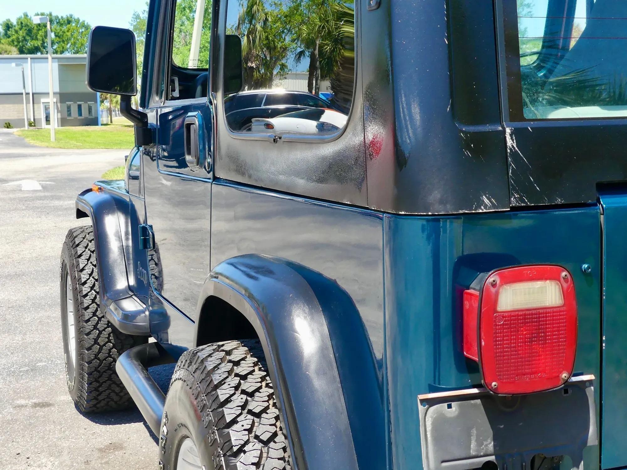 1995 Jeep Wrangler S
