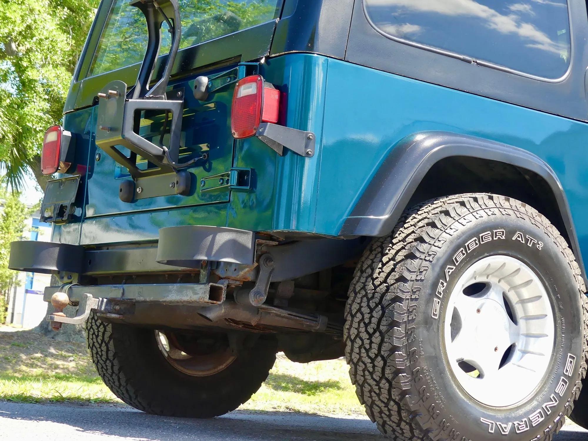 1995 Jeep Wrangler S