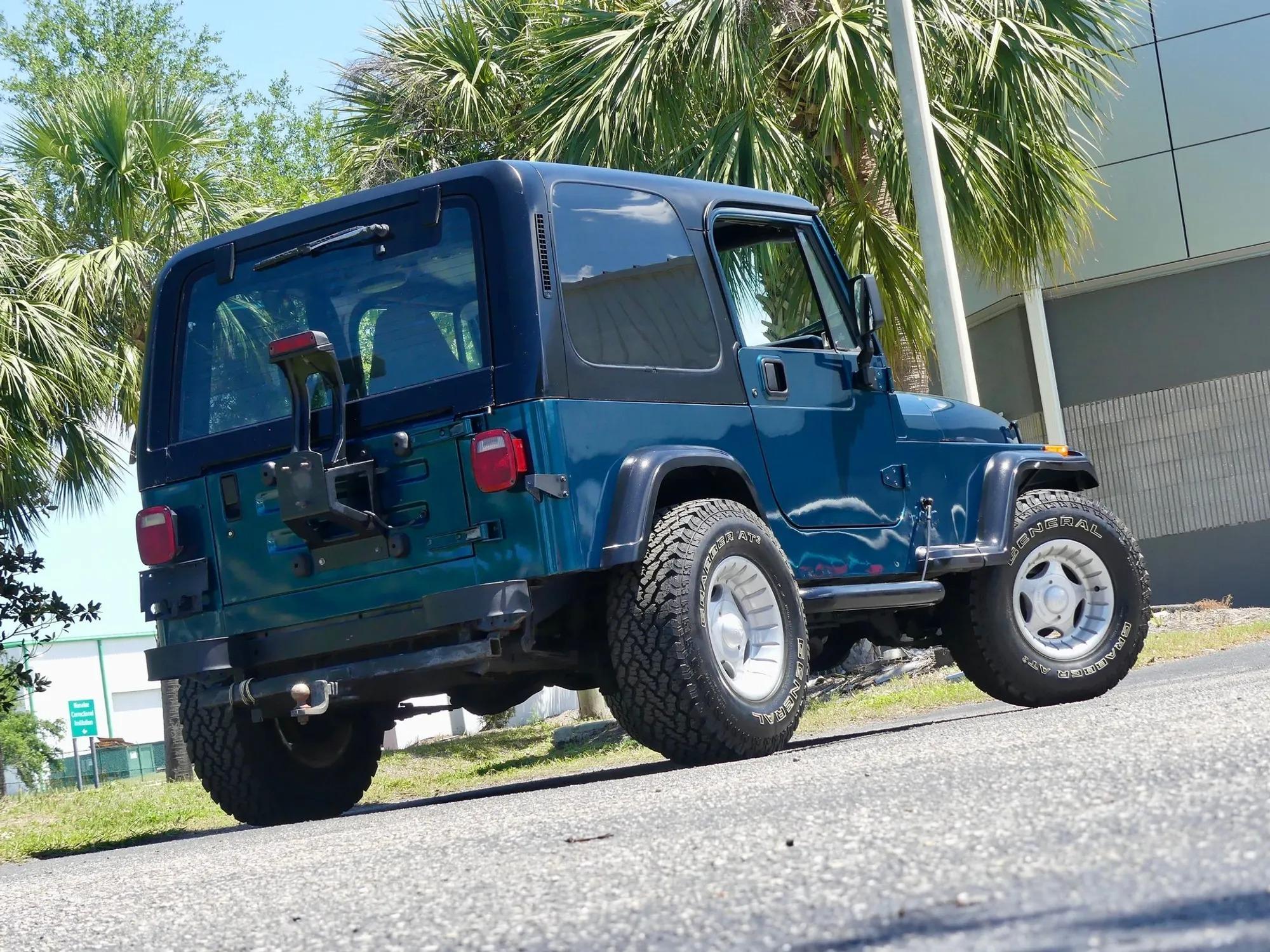 1995 Jeep Wrangler S