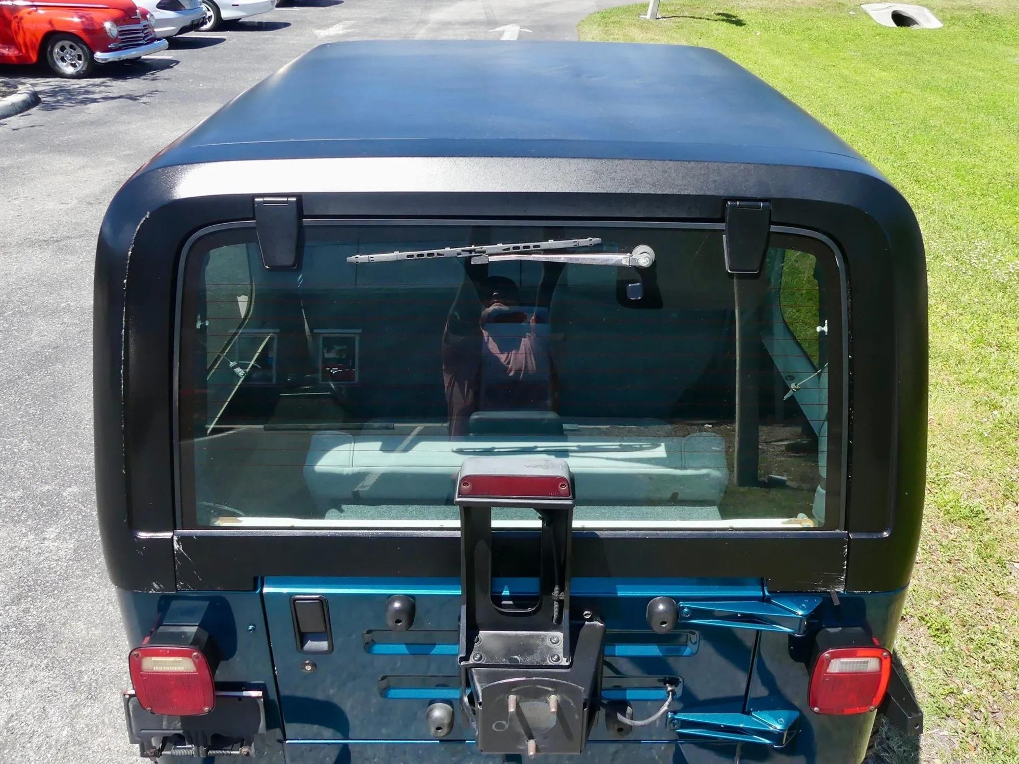 1995 Jeep Wrangler S