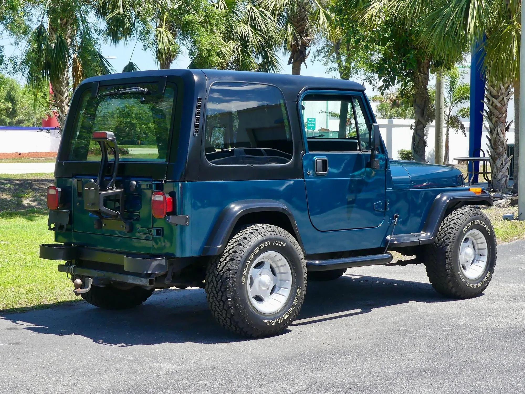 1995 Jeep Wrangler S