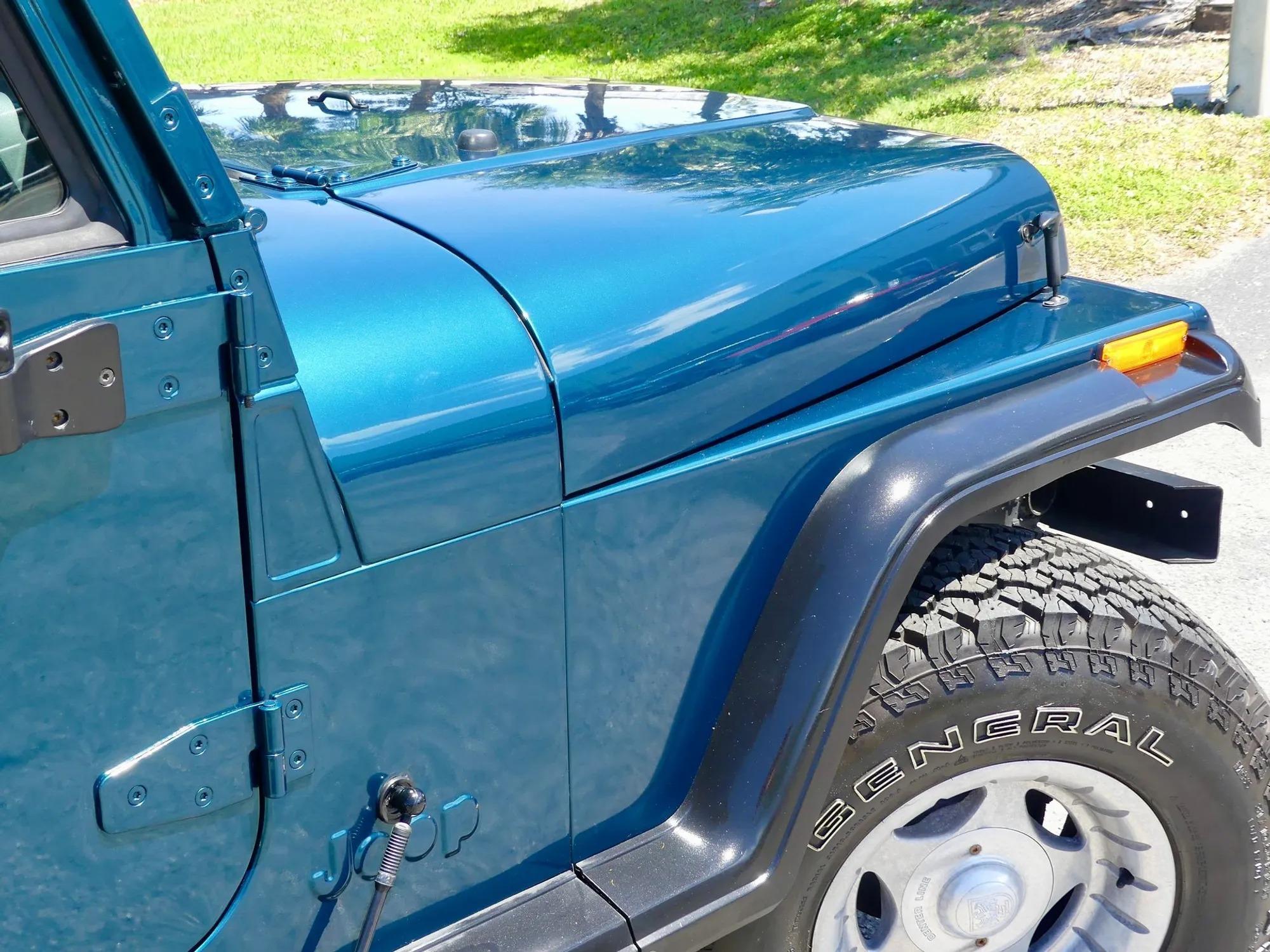 1995 Jeep Wrangler S