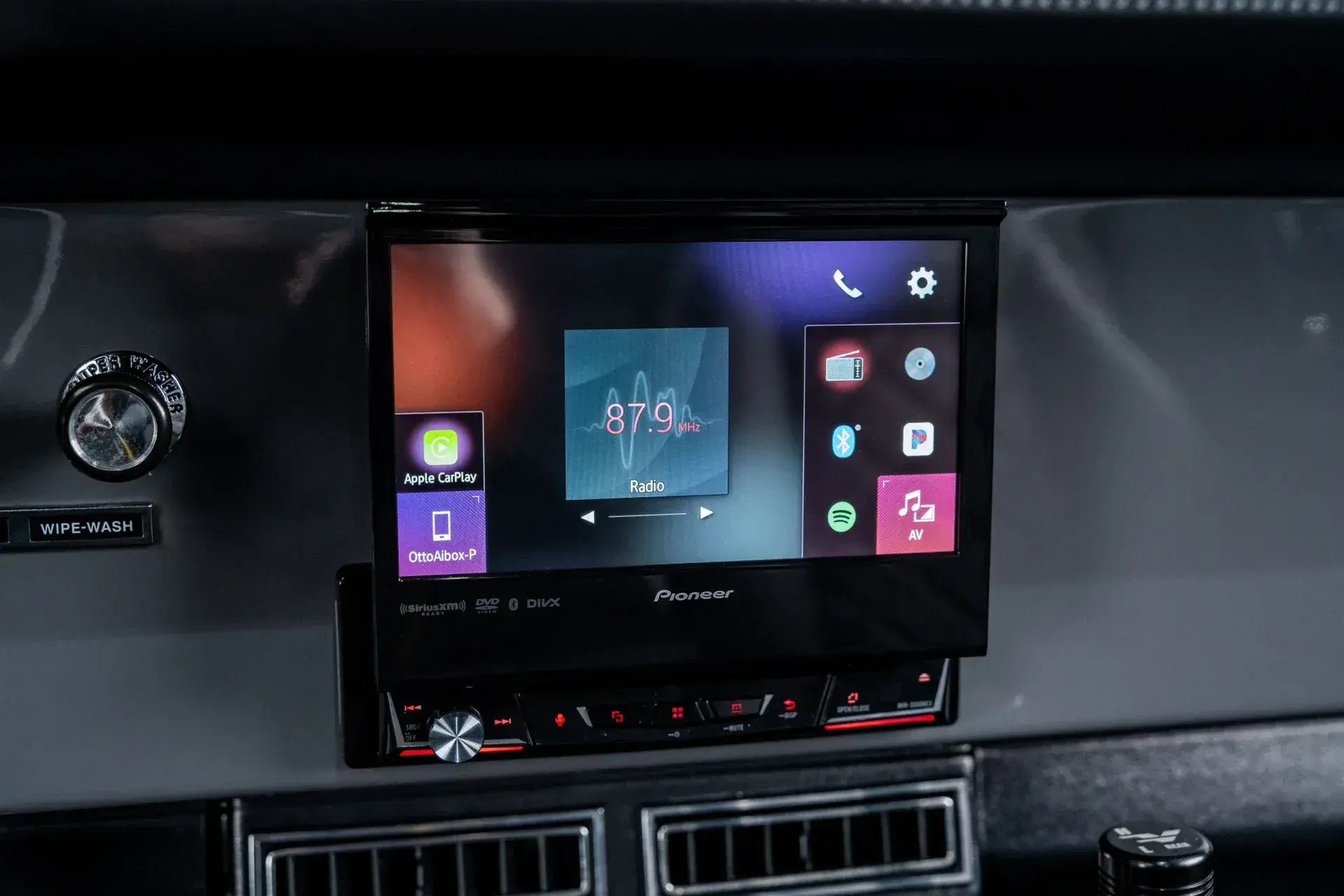 Velocity-Built 1972 Ford Bronco