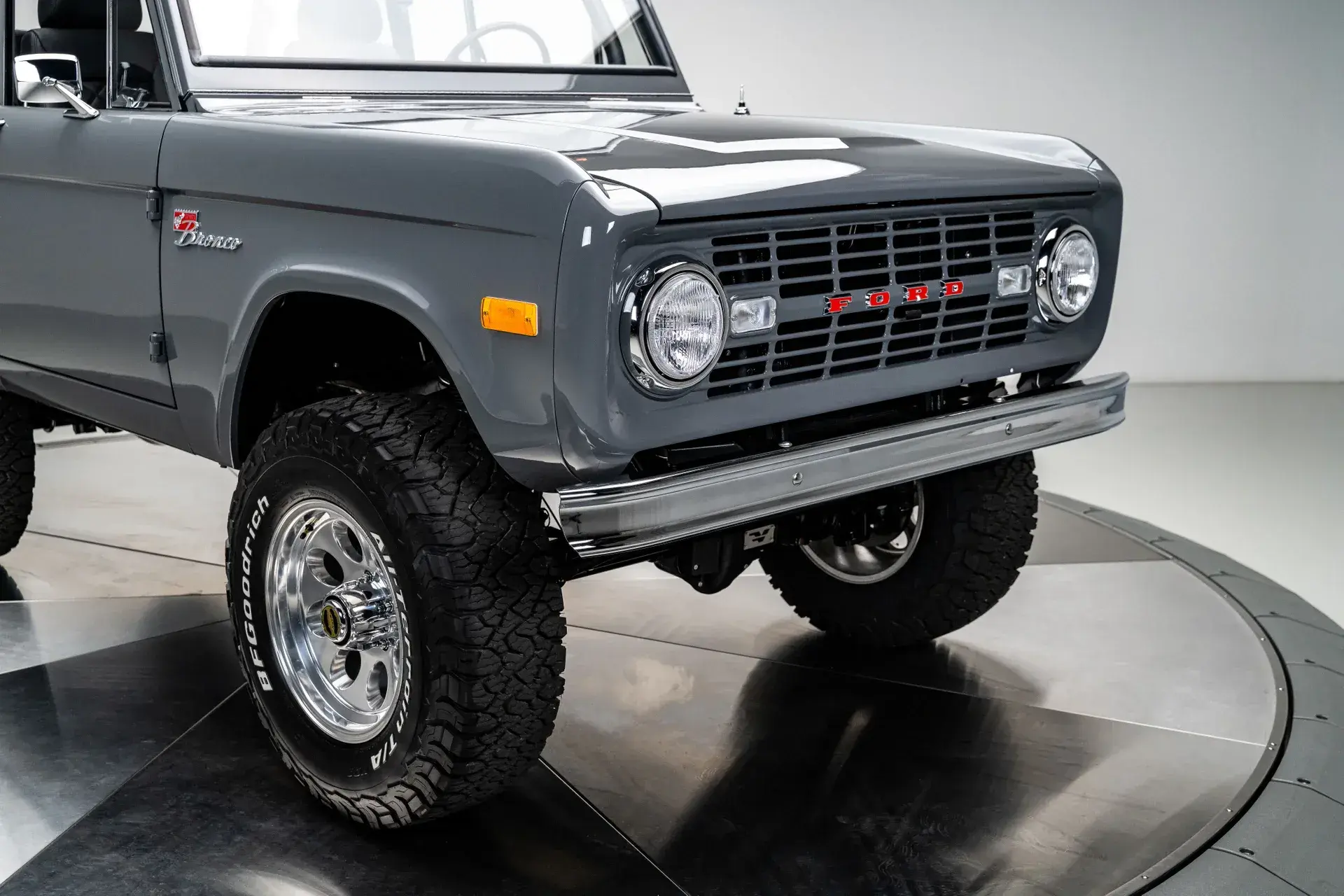 Velocity-Built 1972 Ford Bronco