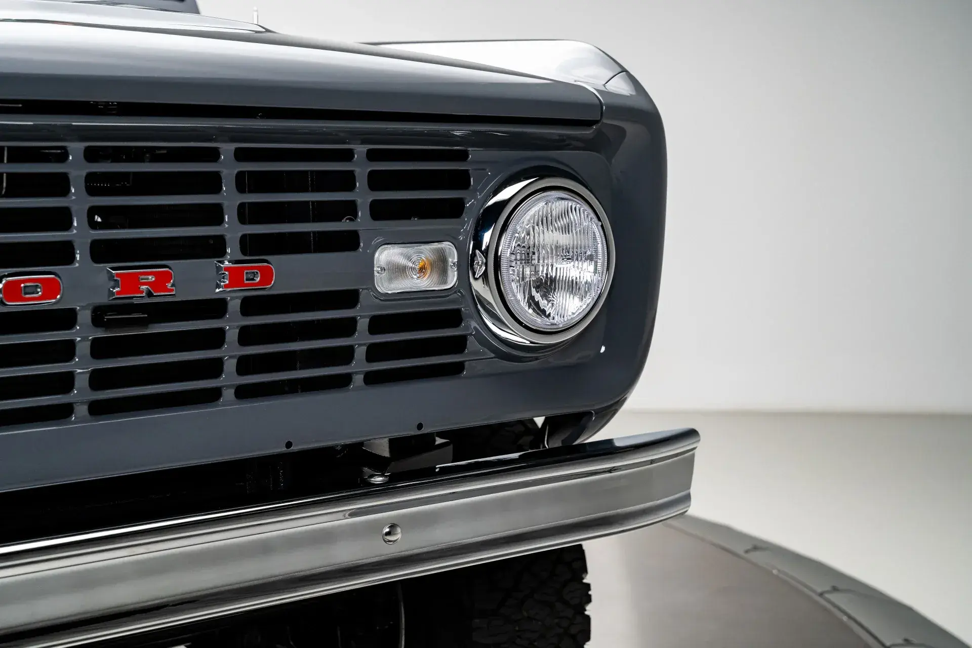 Velocity-Built 1972 Ford Bronco