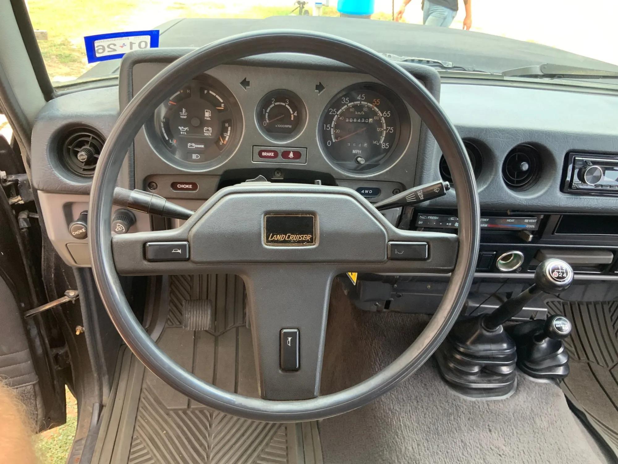 1985 Toyota Land Cruiser FJ60