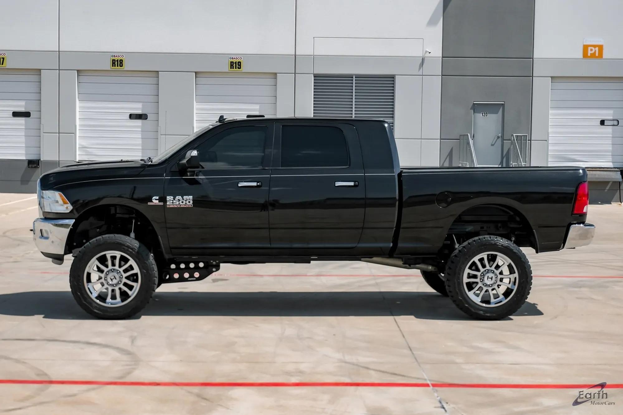 2017 Ram 2500 SLT Lone Star - 3