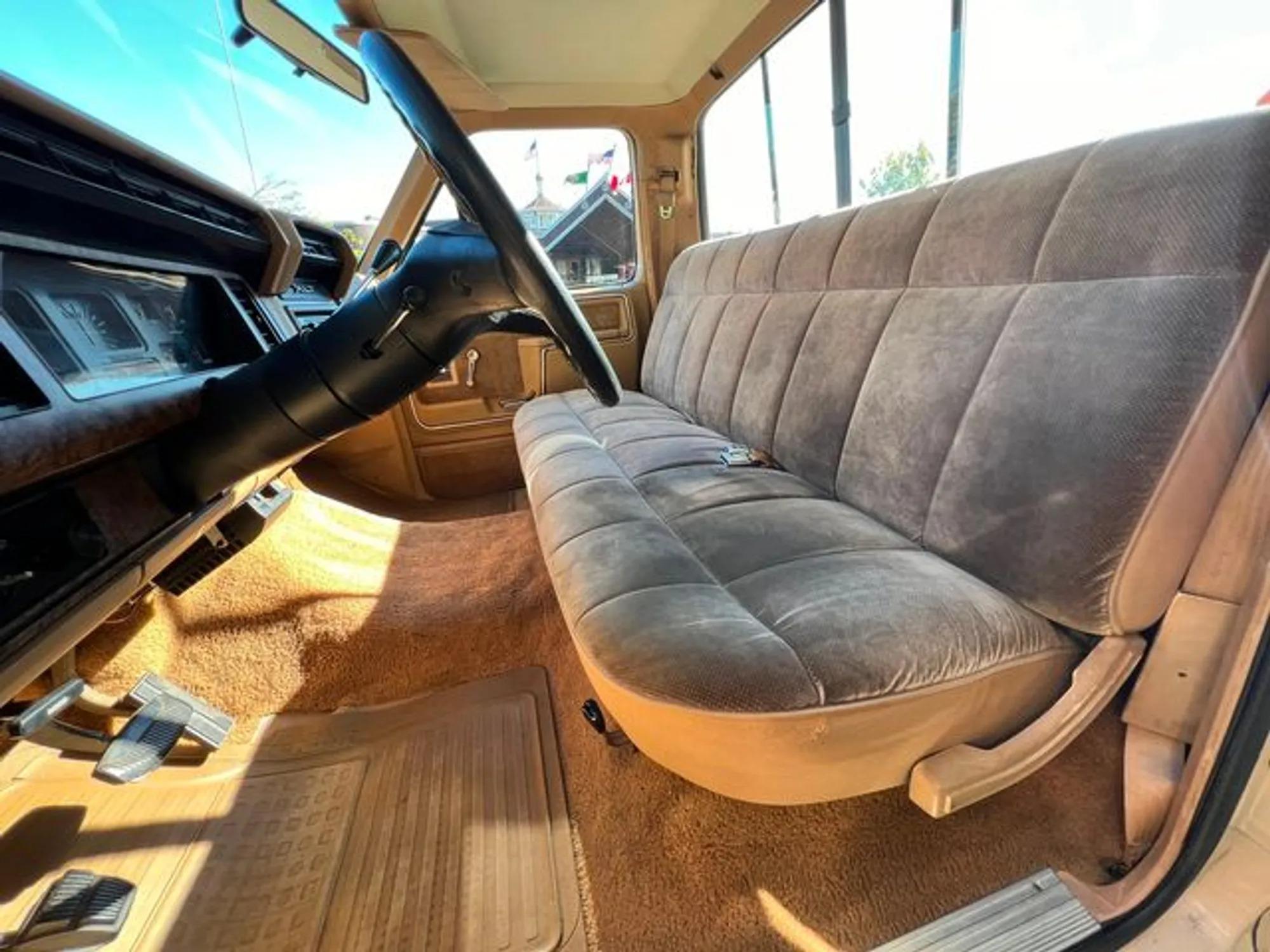 1985 Ford F-250 XLT Lariat Explorer