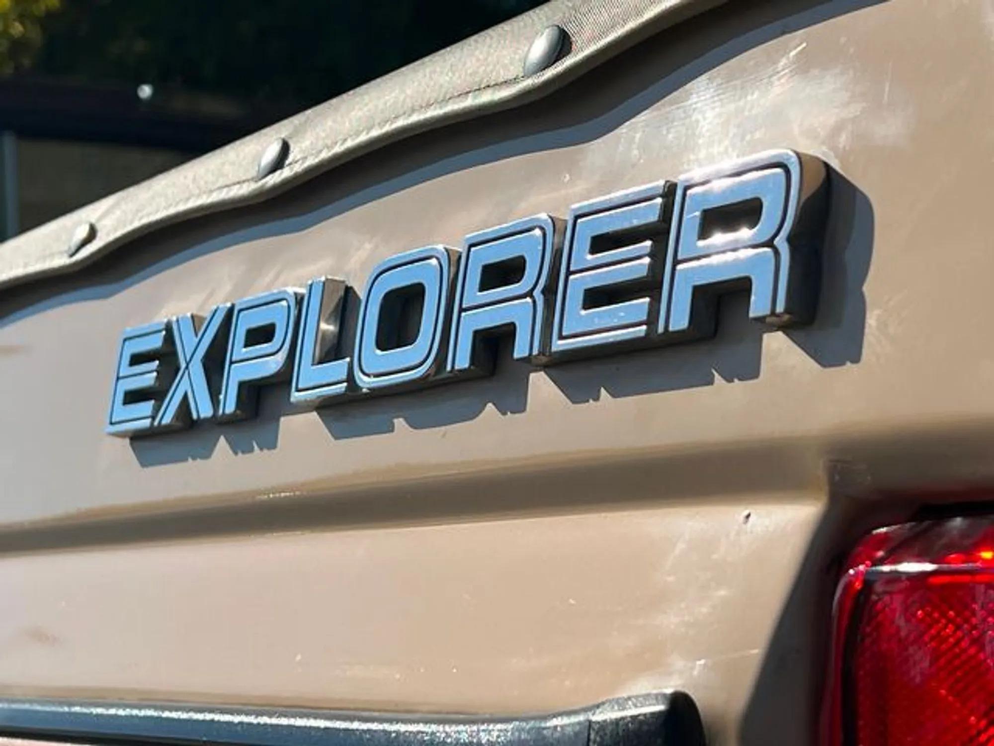 1985 Ford F-250 XLT Lariat Explorer