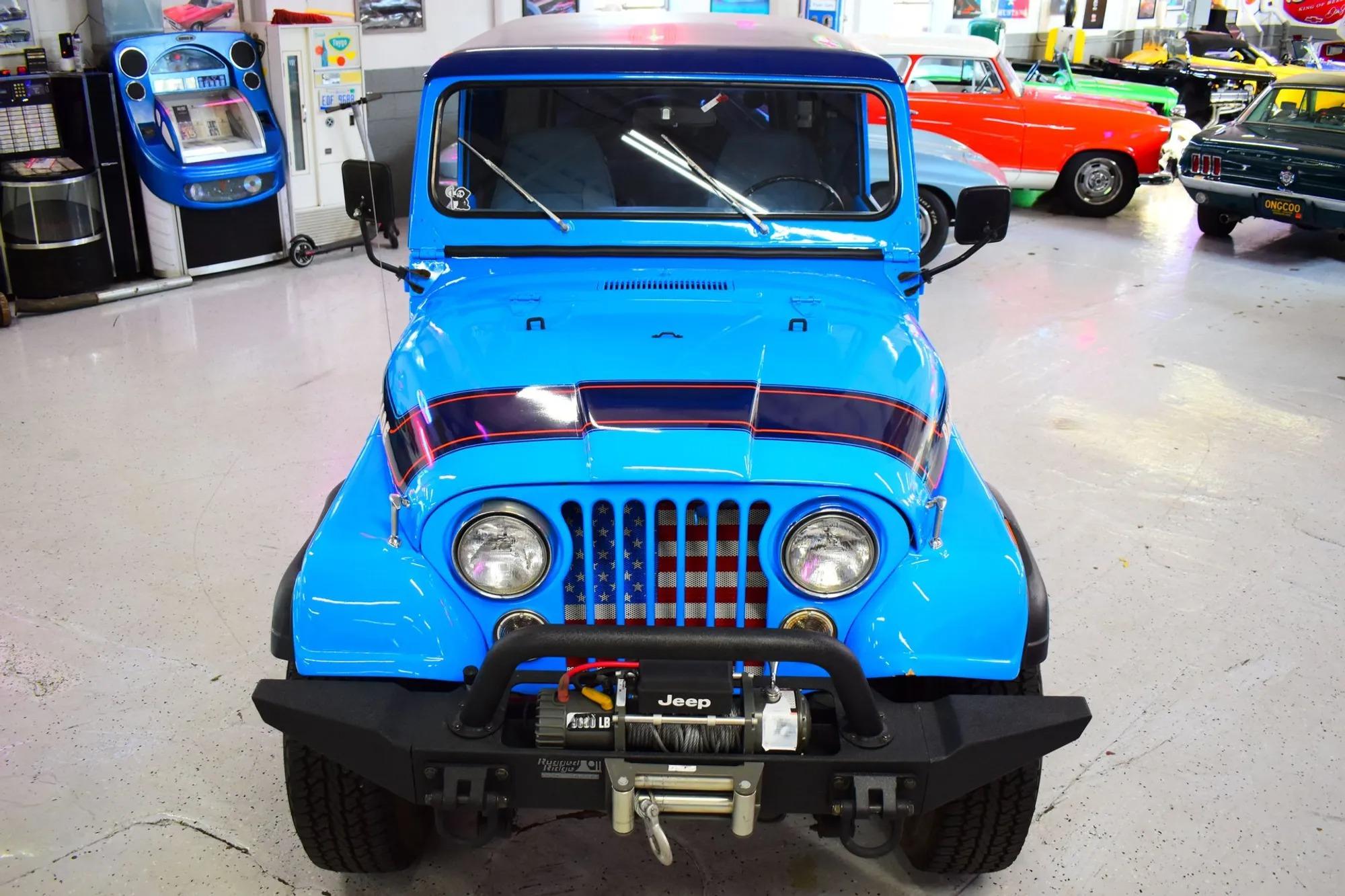 6.0L V8-Powered 1976 Jeep CJ-7 Levi's Edition