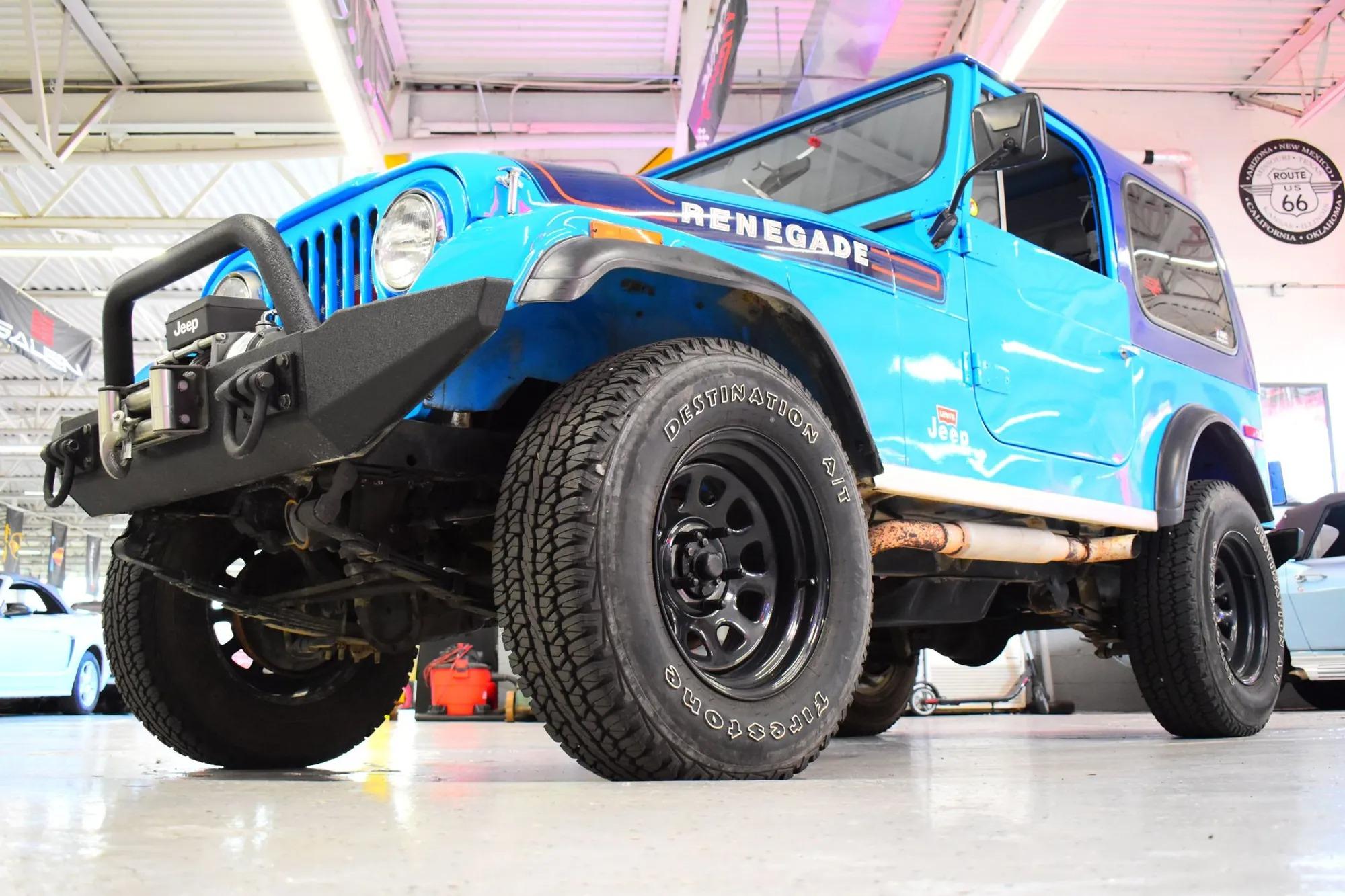6.0L V8-Powered 1976 Jeep CJ-7 Levi's Edition
