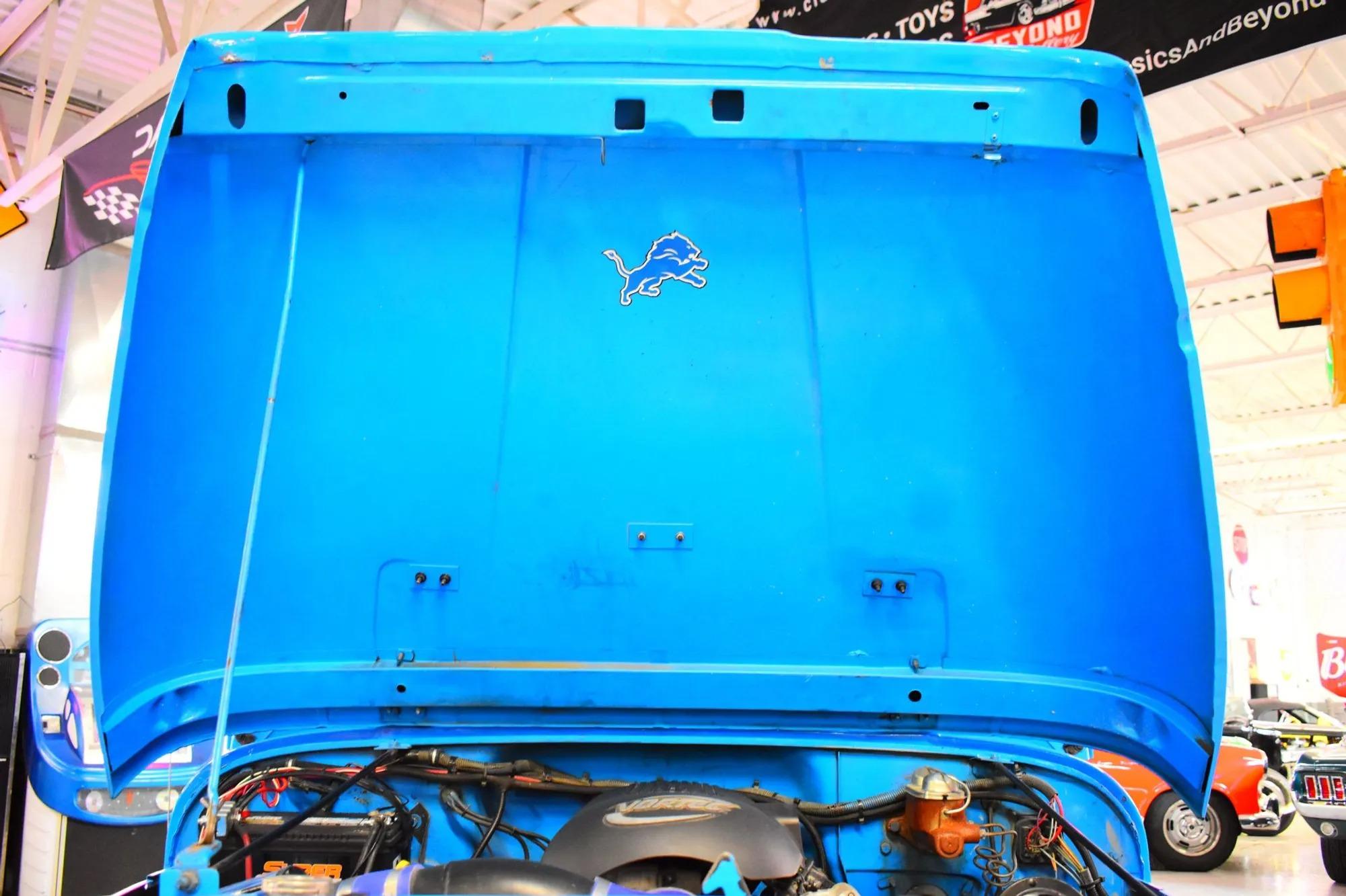 6.0L V8-Powered 1976 Jeep CJ-7 Levi's Edition