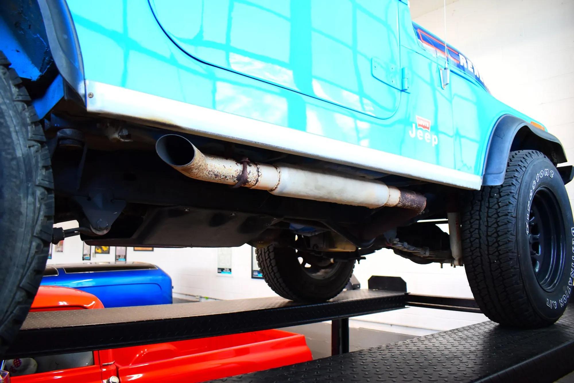 6.0L V8-Powered 1976 Jeep CJ-7 Levi's Edition