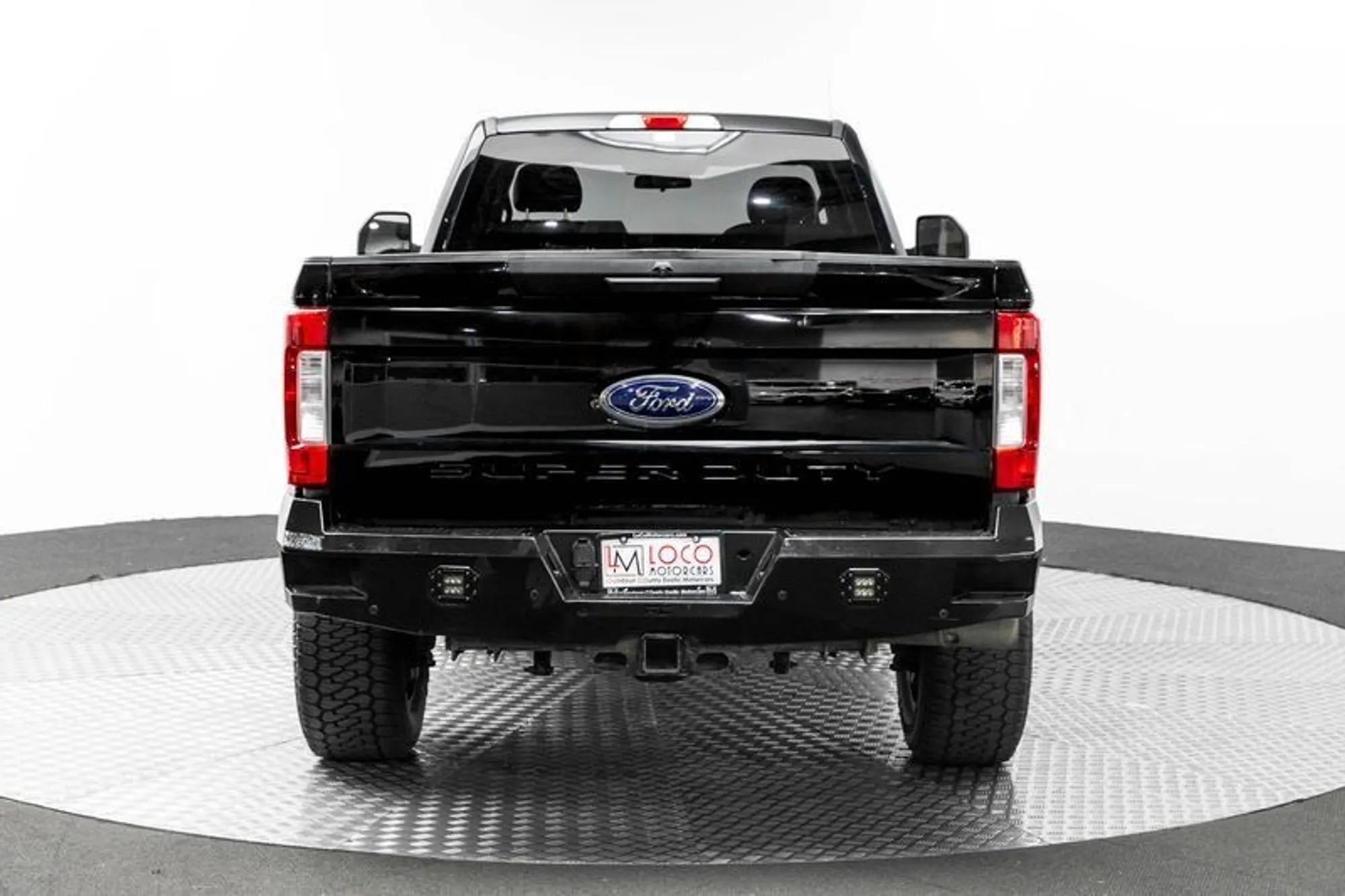2017 Ford F-350 Super Duty XLT