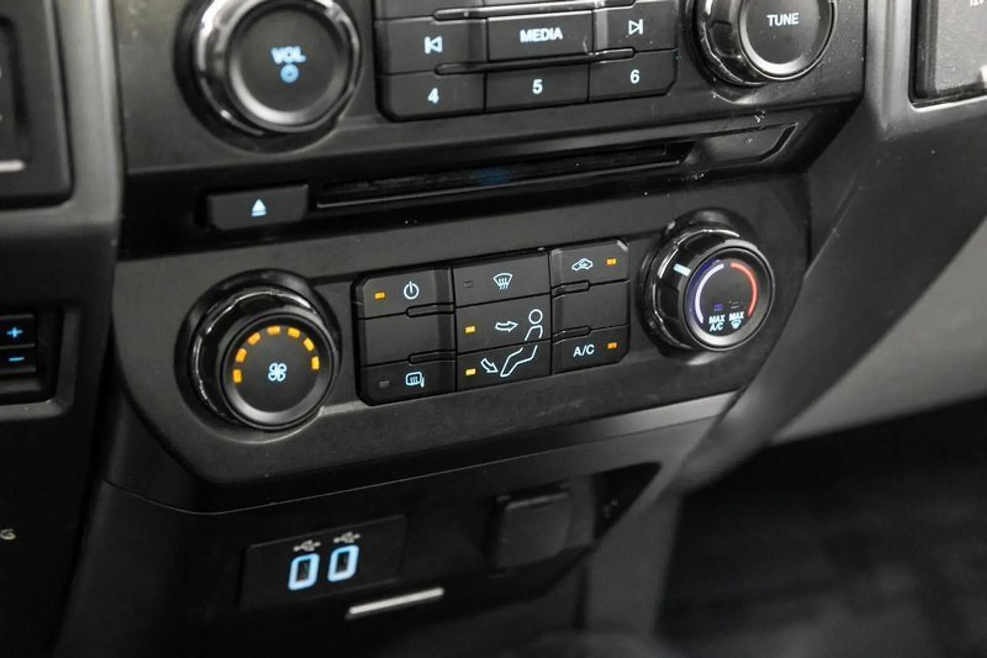 2017 Ford F-350 Super Duty XLT