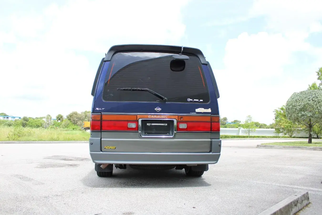 1995 Nissan Caravan Royale