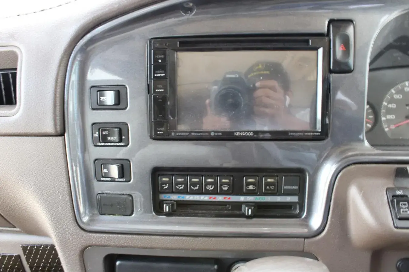 1995 Nissan Caravan Royale