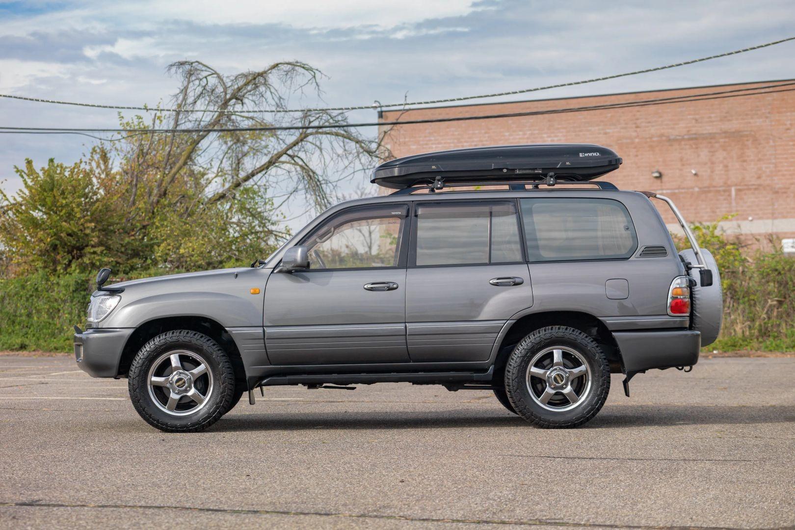 1999 Toyota Land Cruiser - 2