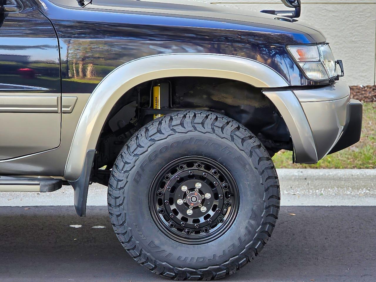 1998 Nissan Safari Gran Road