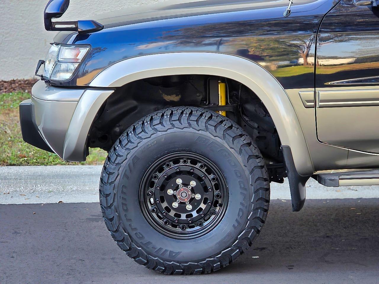 1998 Nissan Safari Gran Road