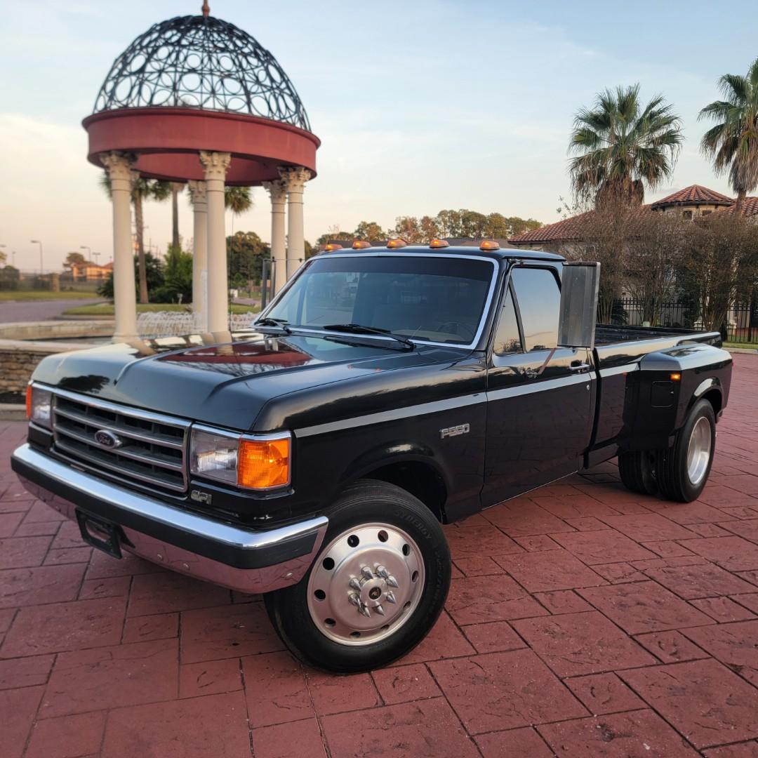 1989 Ford F-350 XLT Lariat - 3