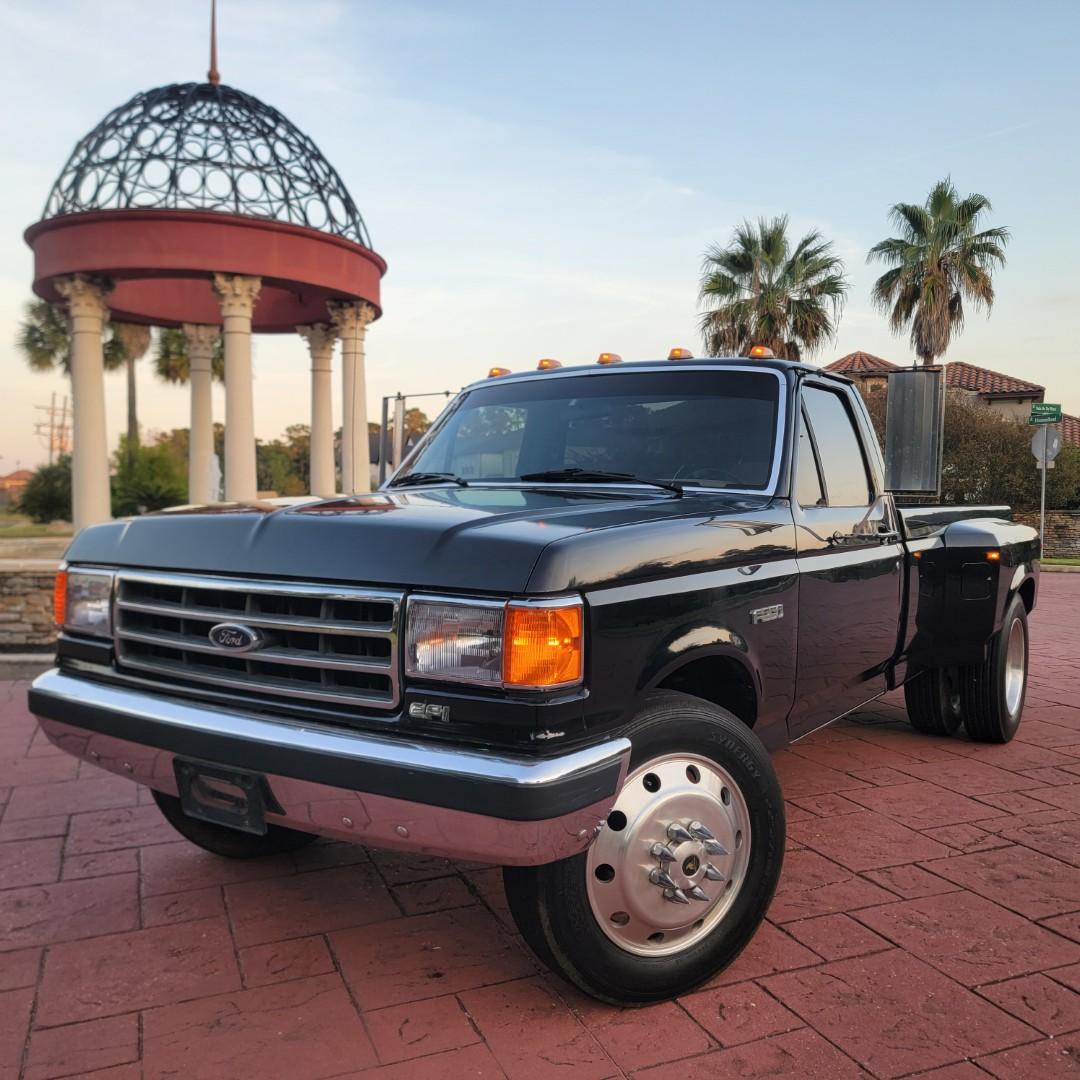 1989 Ford F-350 XLT Lariat