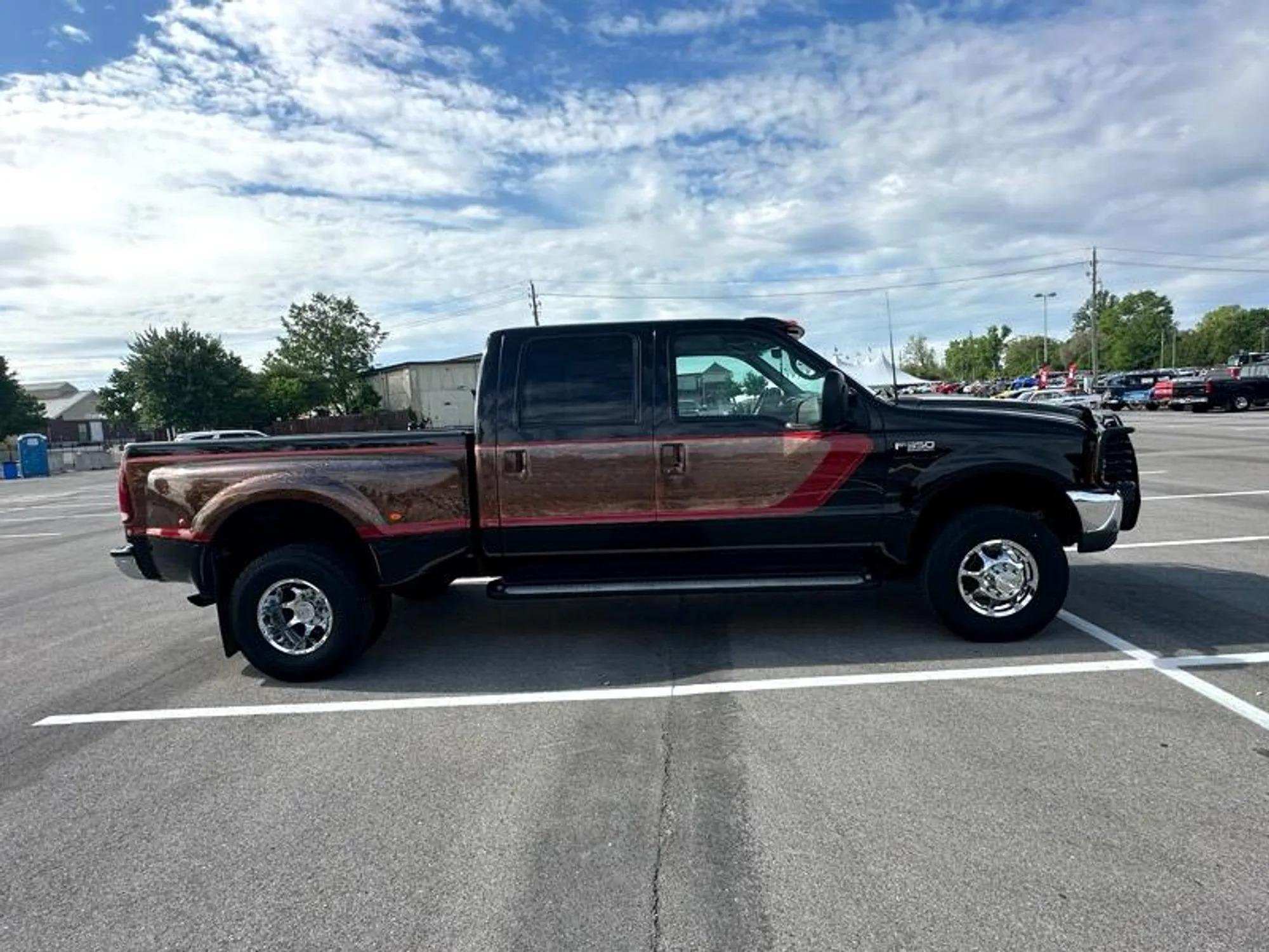 2000 Ford F-350 SD Lariat - 2