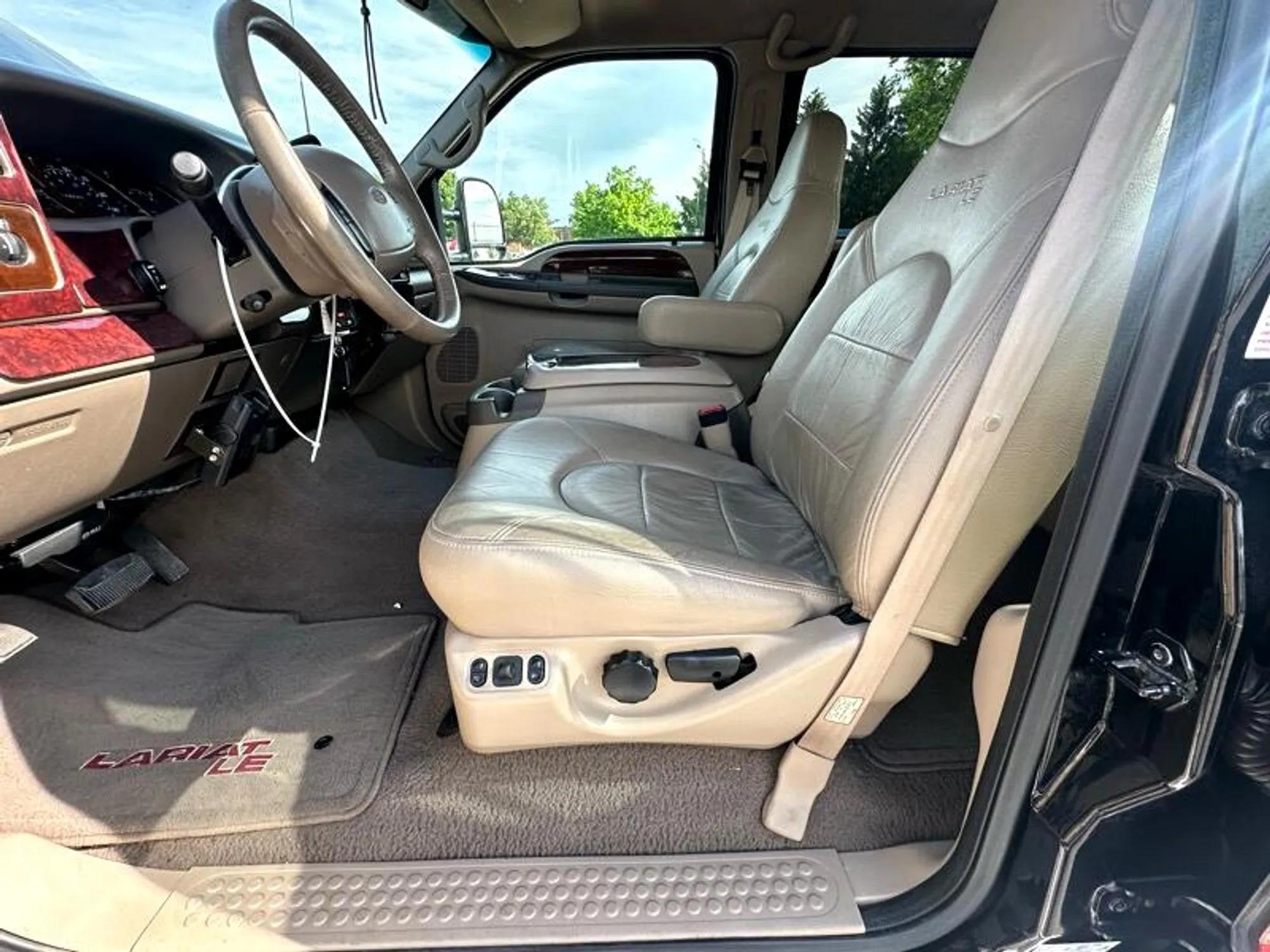 2000 Ford F-350 SD Lariat