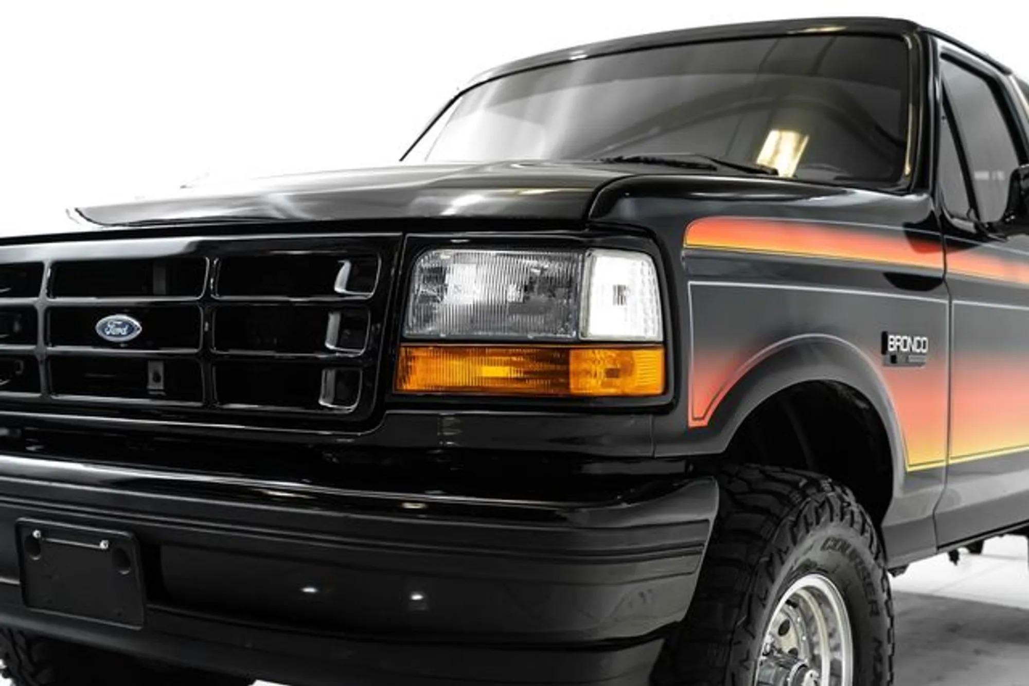1996 Ford Bronco XLT