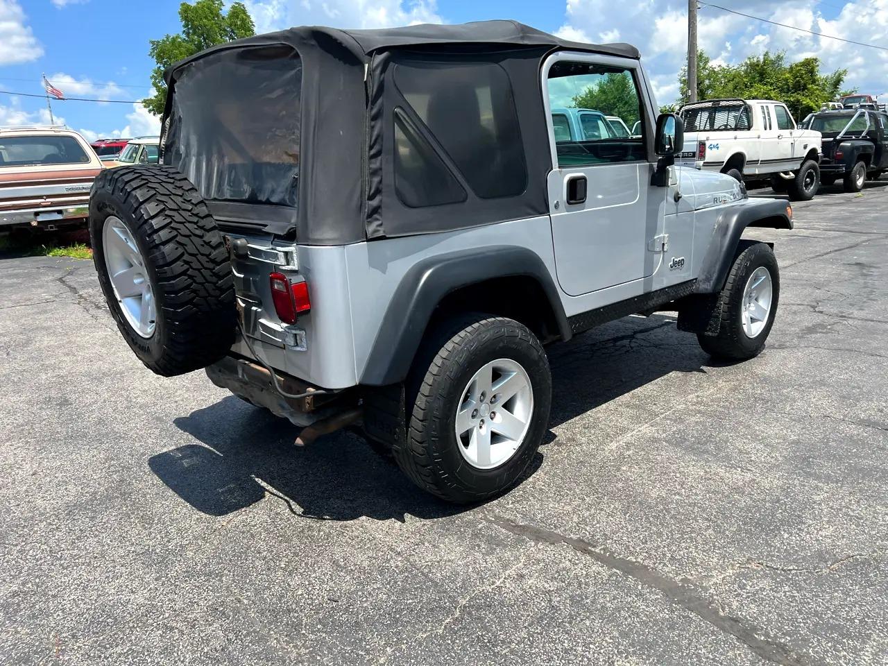 2004 Jeep Wrangler Rubicon - 4