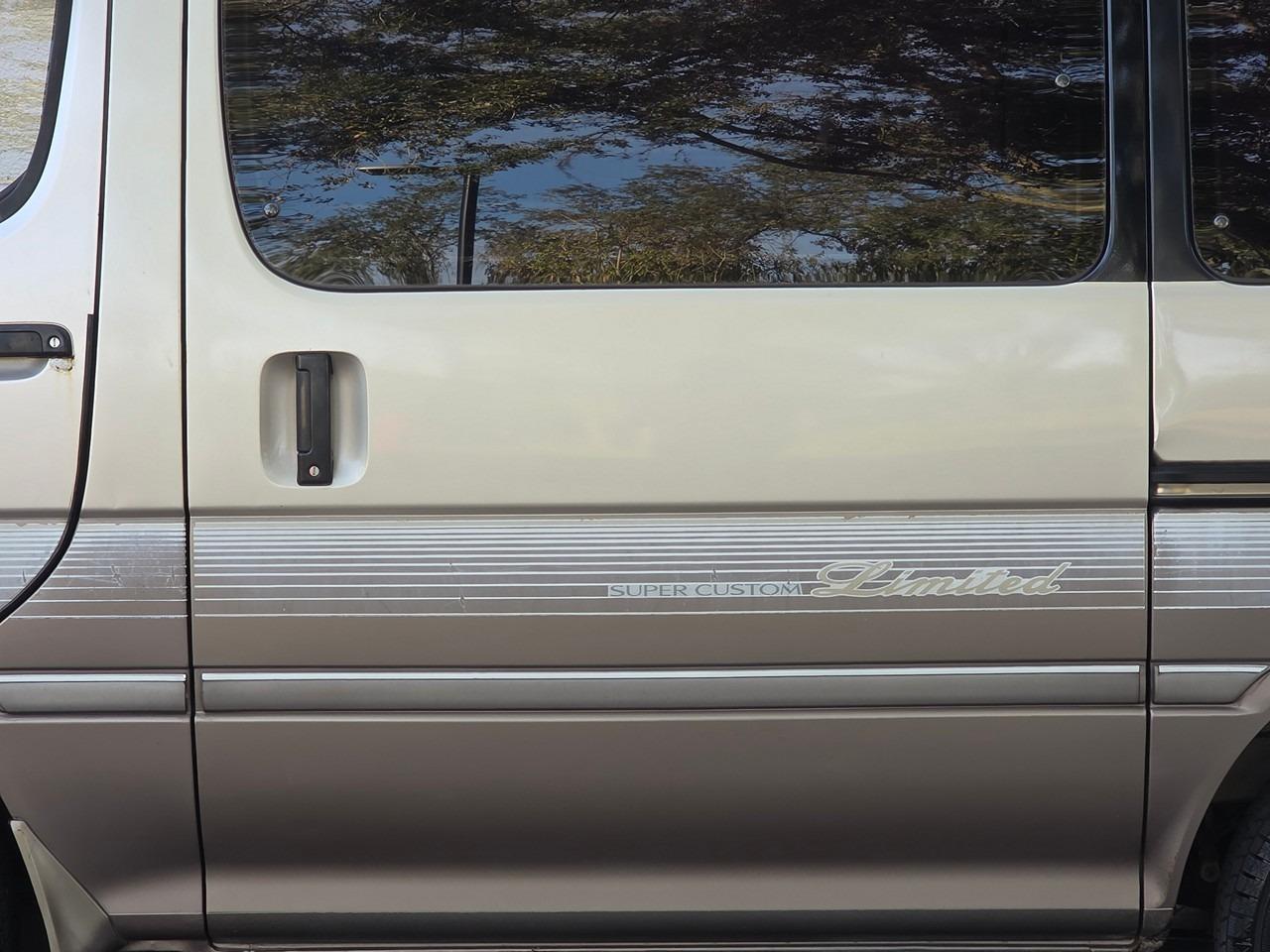 1994 Toyota HiAce Super Custom Limited