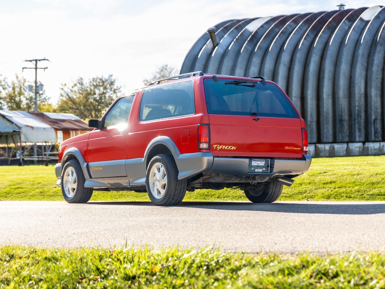 1993 GMC Typhoon - 5