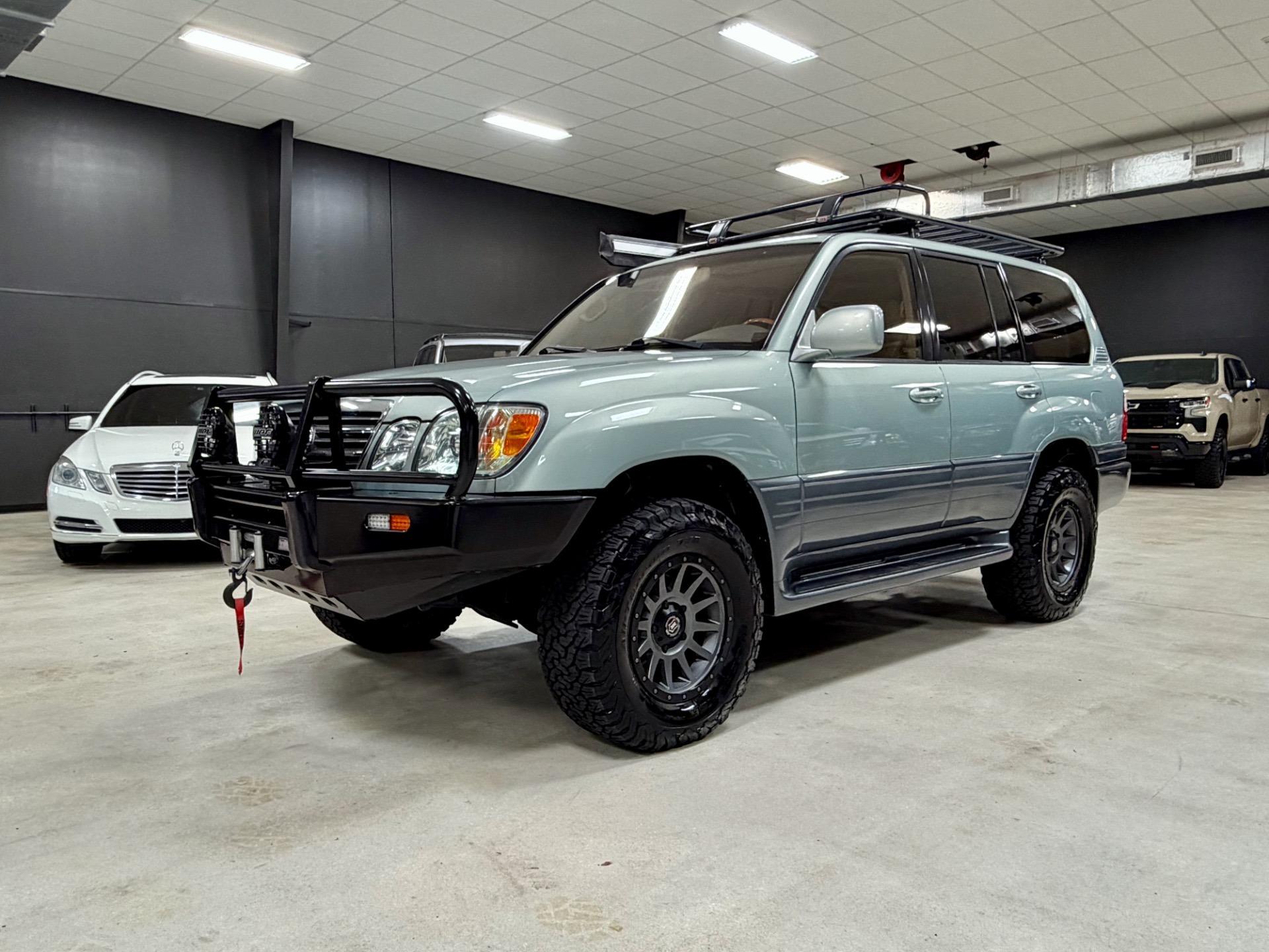 2003 Lexus LX 470