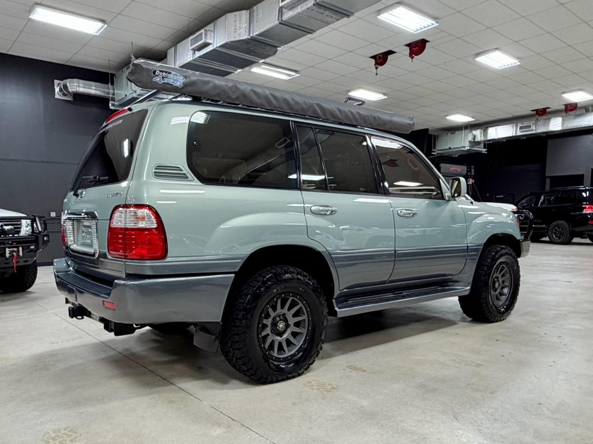 2003 Lexus LX 470