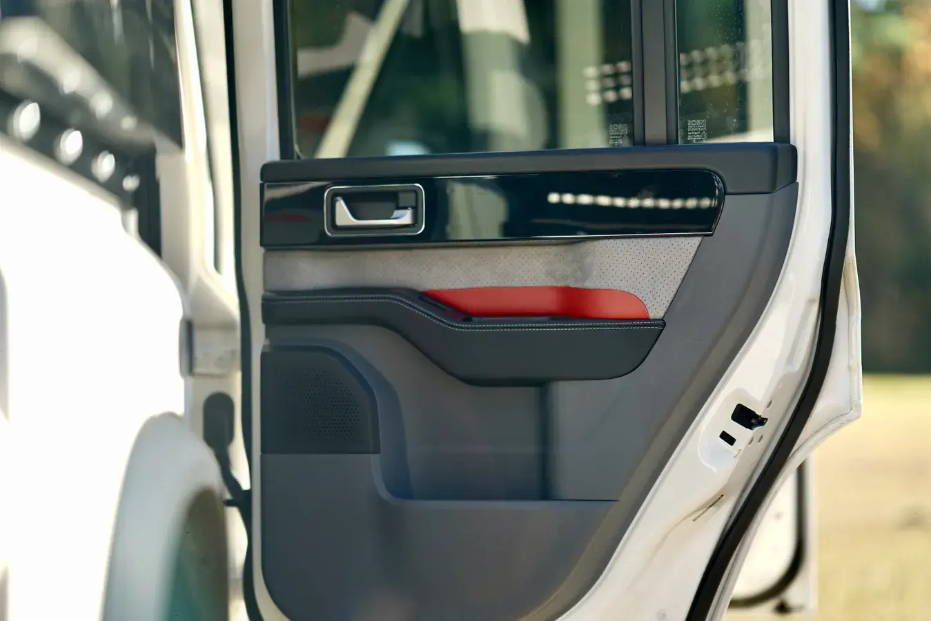 2024 INEOS Grenadier Signature Off-Road Edition