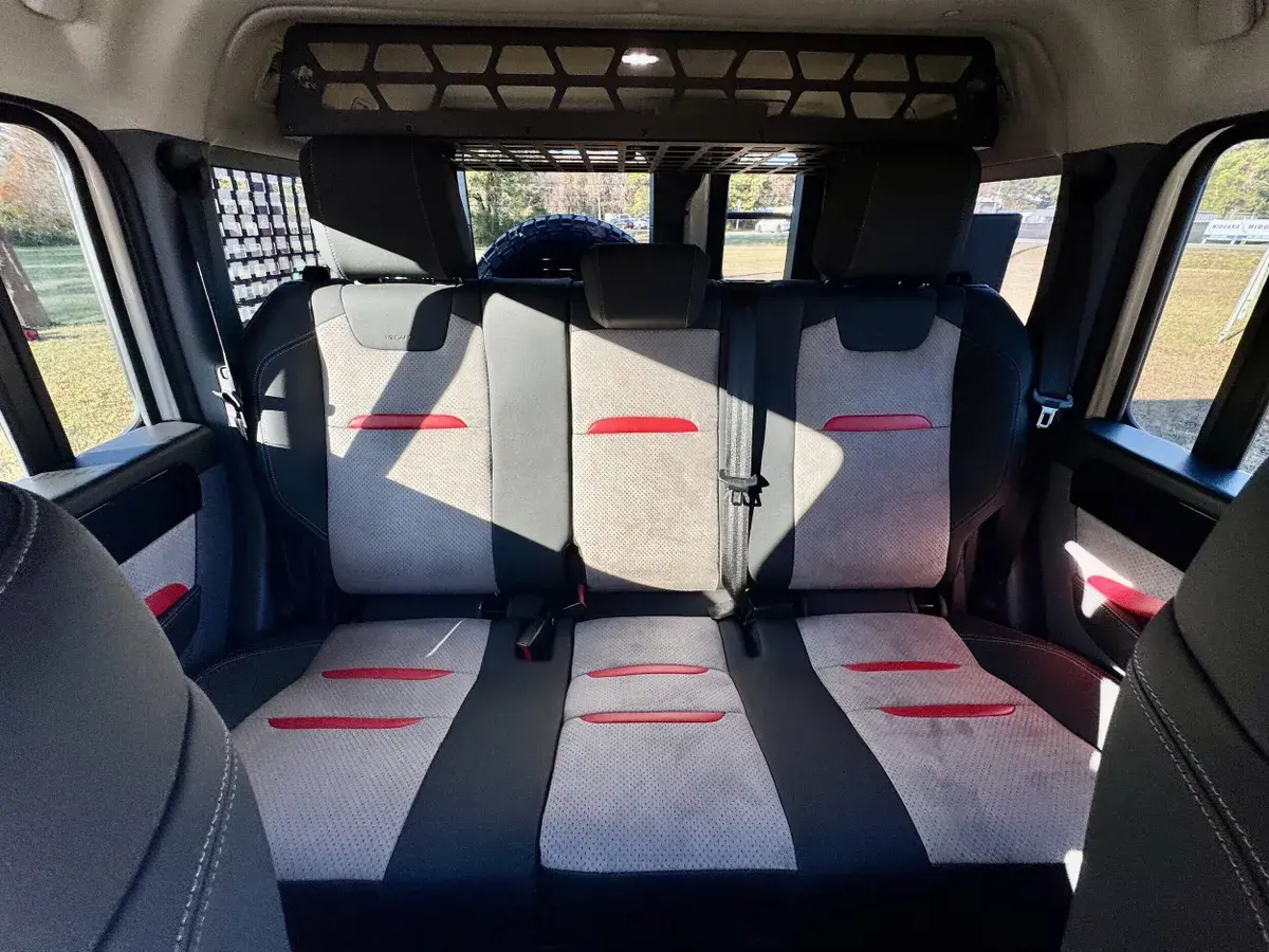 2024 INEOS Grenadier Signature Off-Road Edition