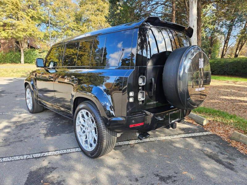 2024 Land Rover Defender 110 Urban Widetrack