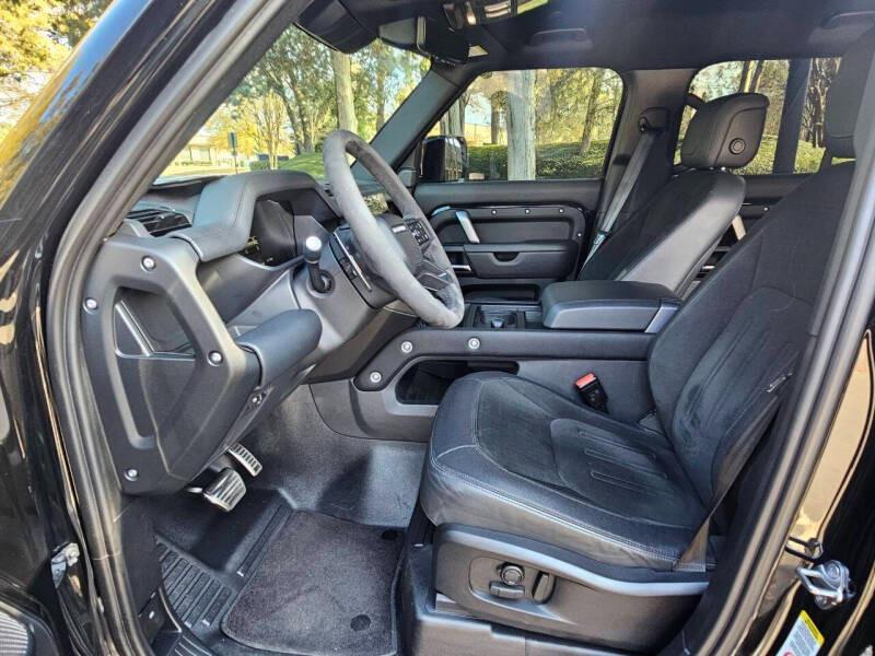 2024 Land Rover Defender 110 Urban Widetrack