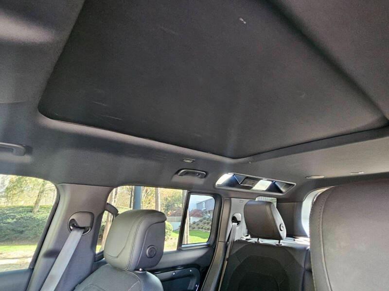 2024 Land Rover Defender 110 Urban Widetrack